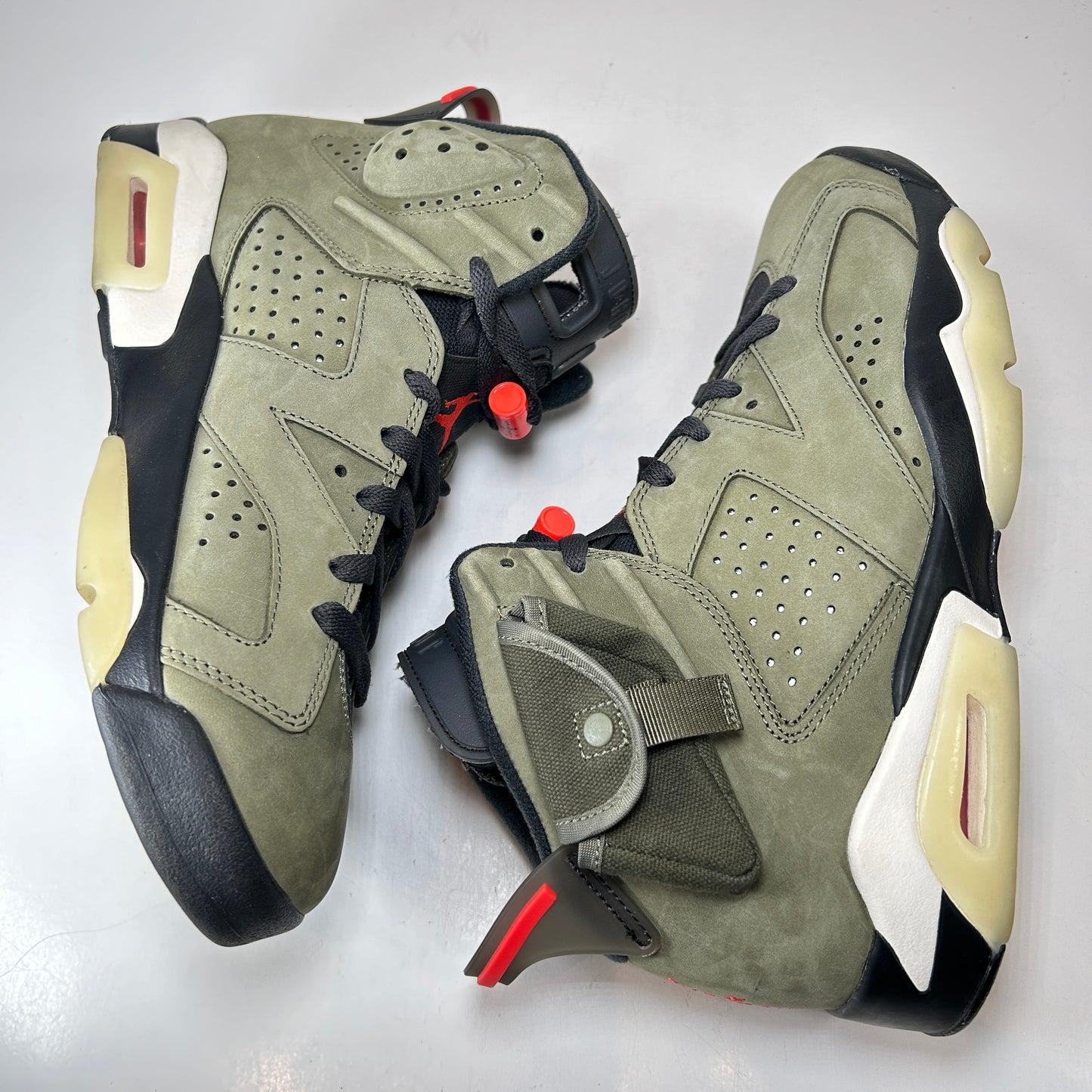 CN1084 200 Jordan 6 Retro Travis Scott [USED] - 10 M (Used2)