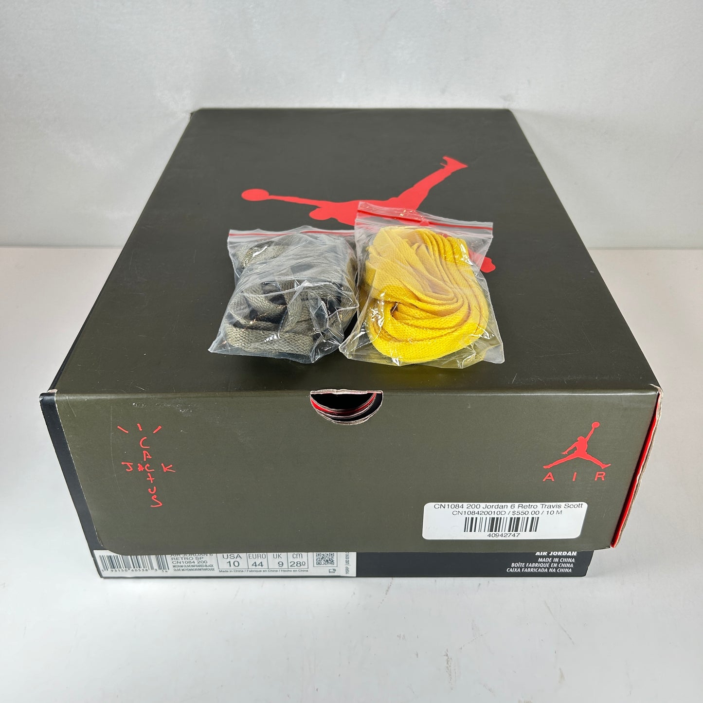 CN1084 200 Jordan 6 Retro Travis Scott [USED] - 10 M (Used2)
