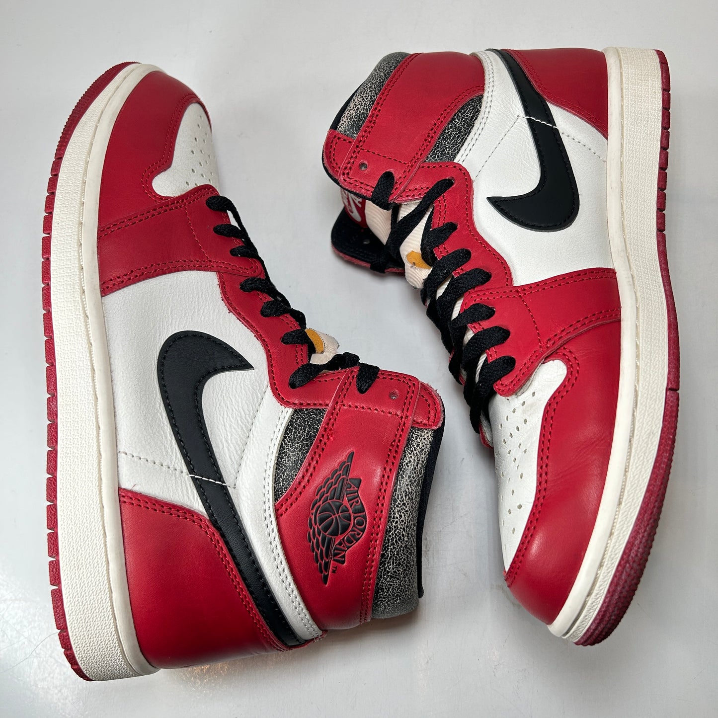 DZ5485 612 Jordan 1 Retro High OG Chicago Lost And Found [USED] - 9.5 M (Used)