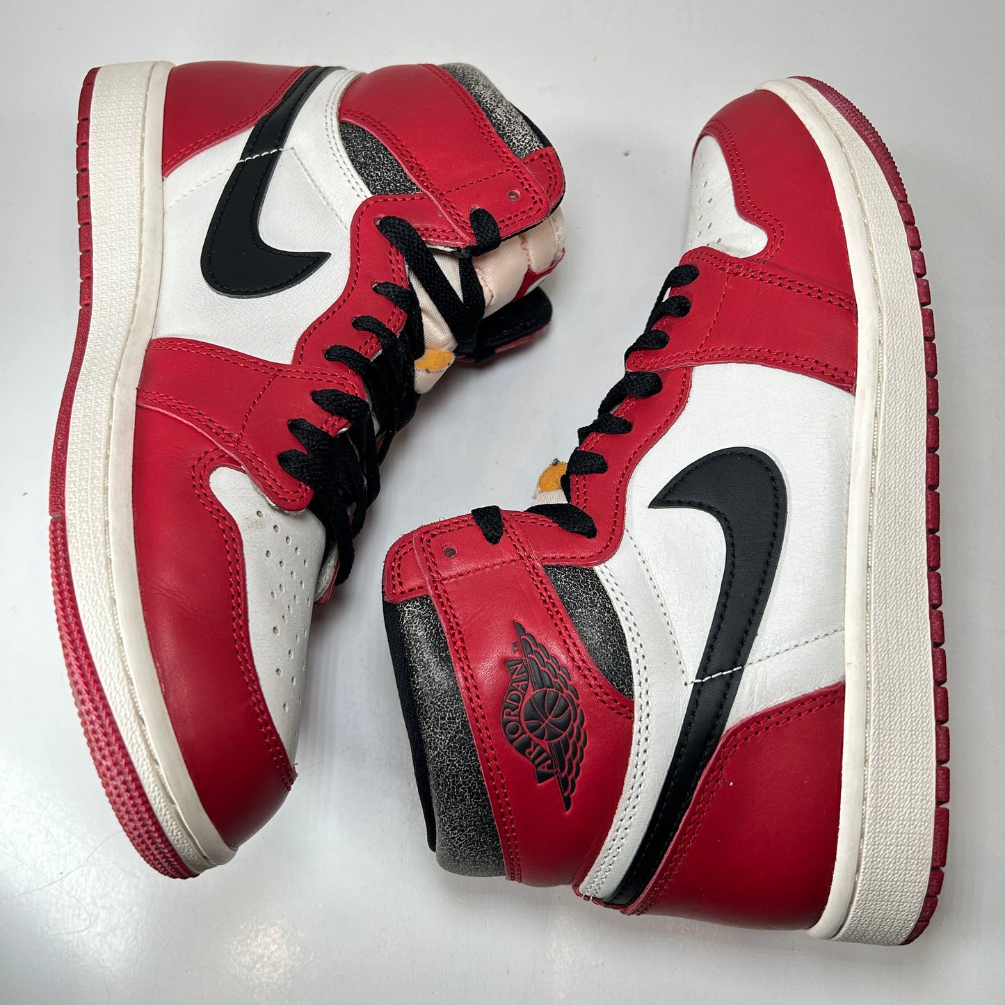 DZ5485 612 Jordan 1 Retro High OG Chicago Lost And Found [USED] - 9.5 M (Used)