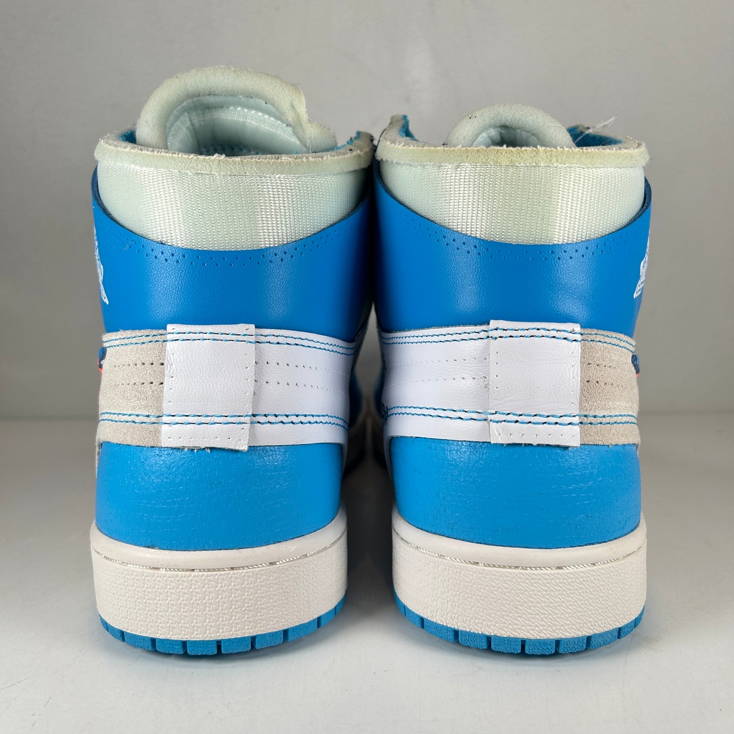AQ0818 148 Jordan 1 Retro Alto Blanco roto UNC