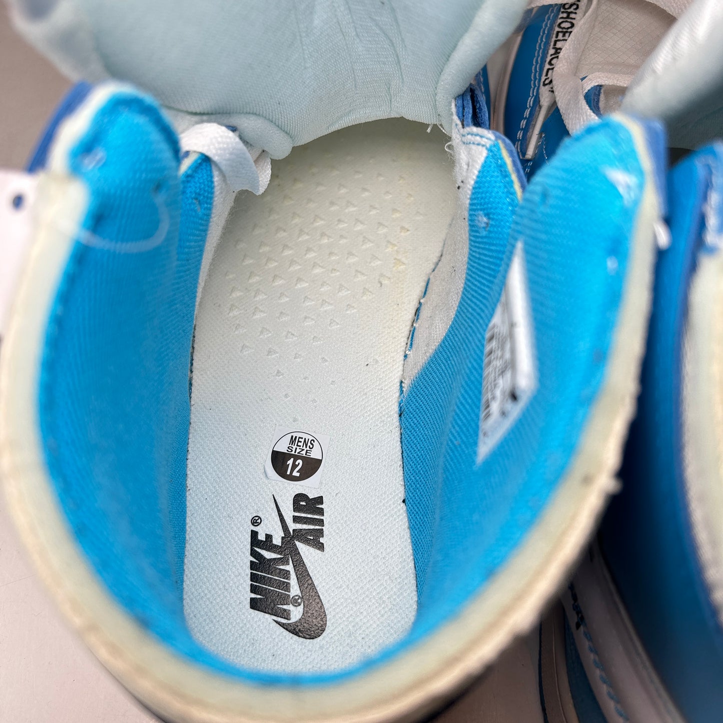 AQ0818 148 Jordan 1 Retro Alto Blanco roto UNC