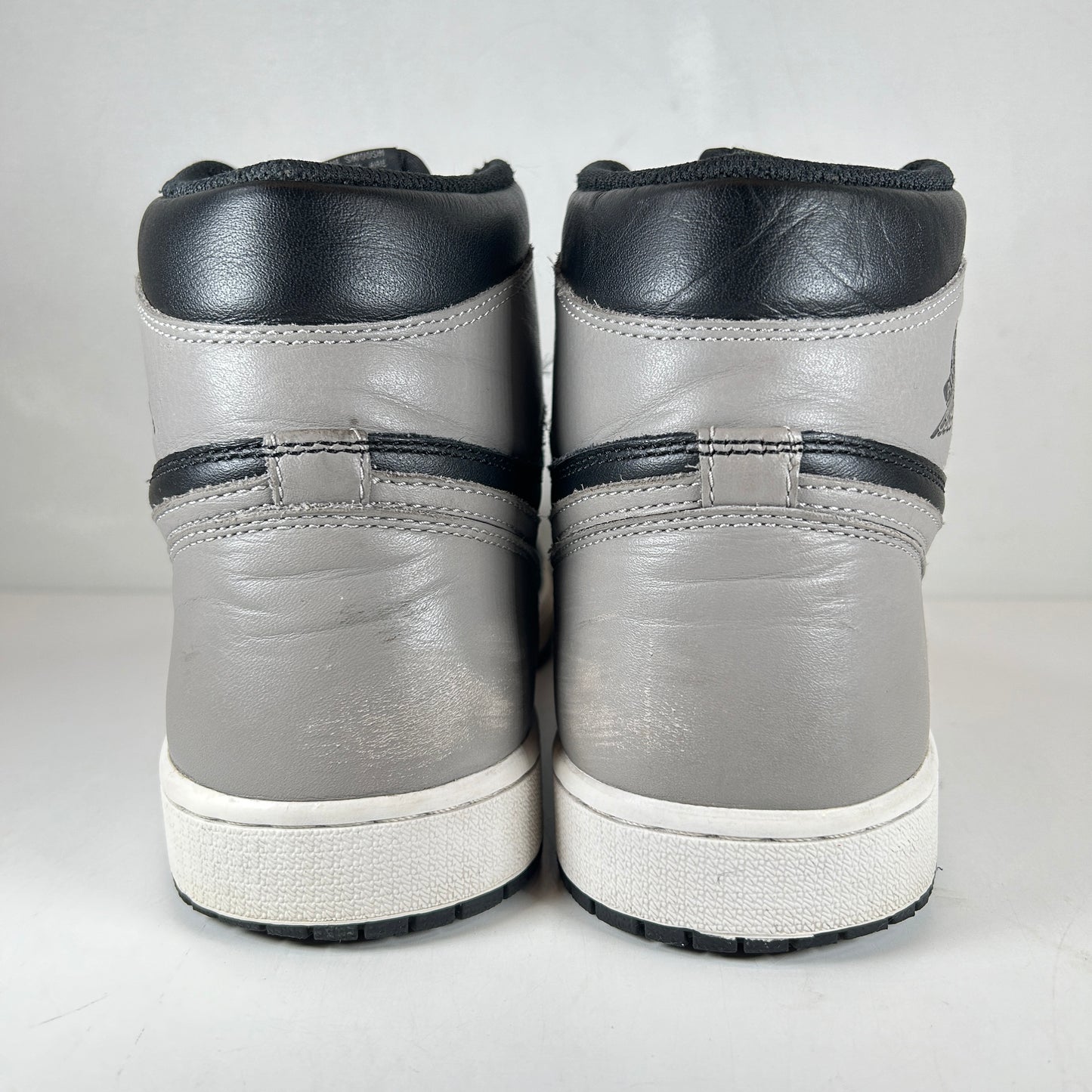 555088 013 Jordan 1 Sombra (2018)