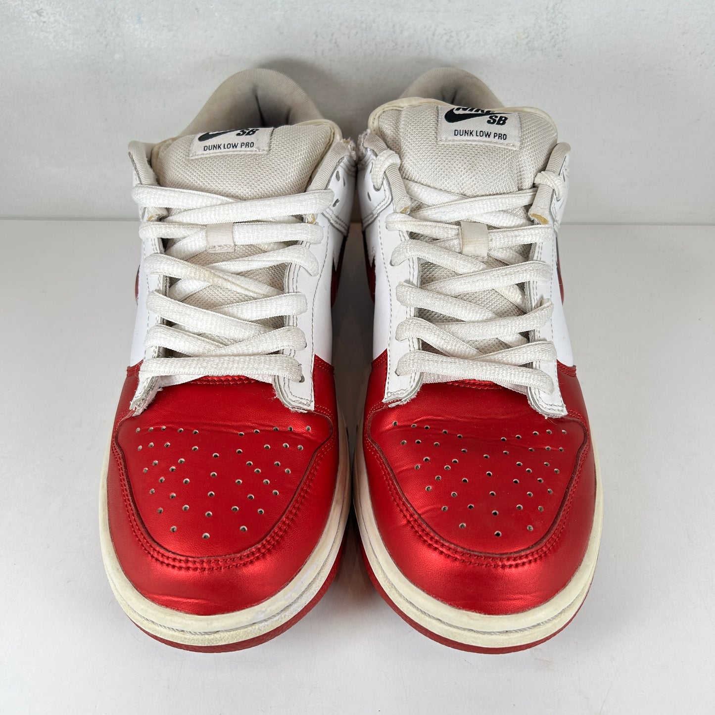 CK3480 600 Nike SB Dunk Low Supreme Jewel Swoosh Red [USED] - 8 M (Used)