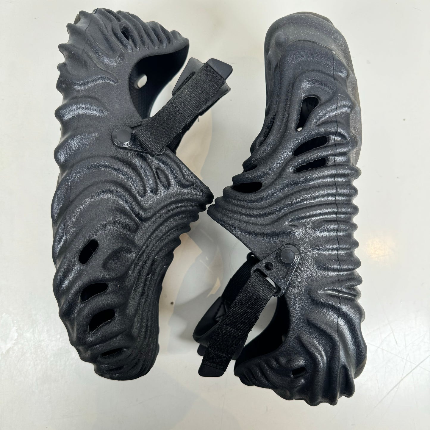 207393 001 Zueco Crocs Pollex de Salehe Bembury Sasquatch