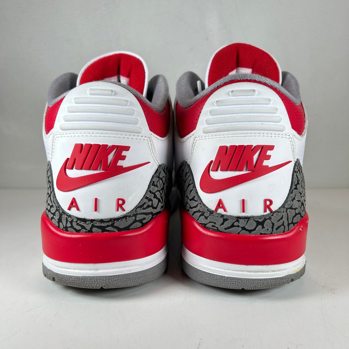 DN3707 160 Jordan 3 Retro Fire Red (2022) [USED] - 12 M (Used3)