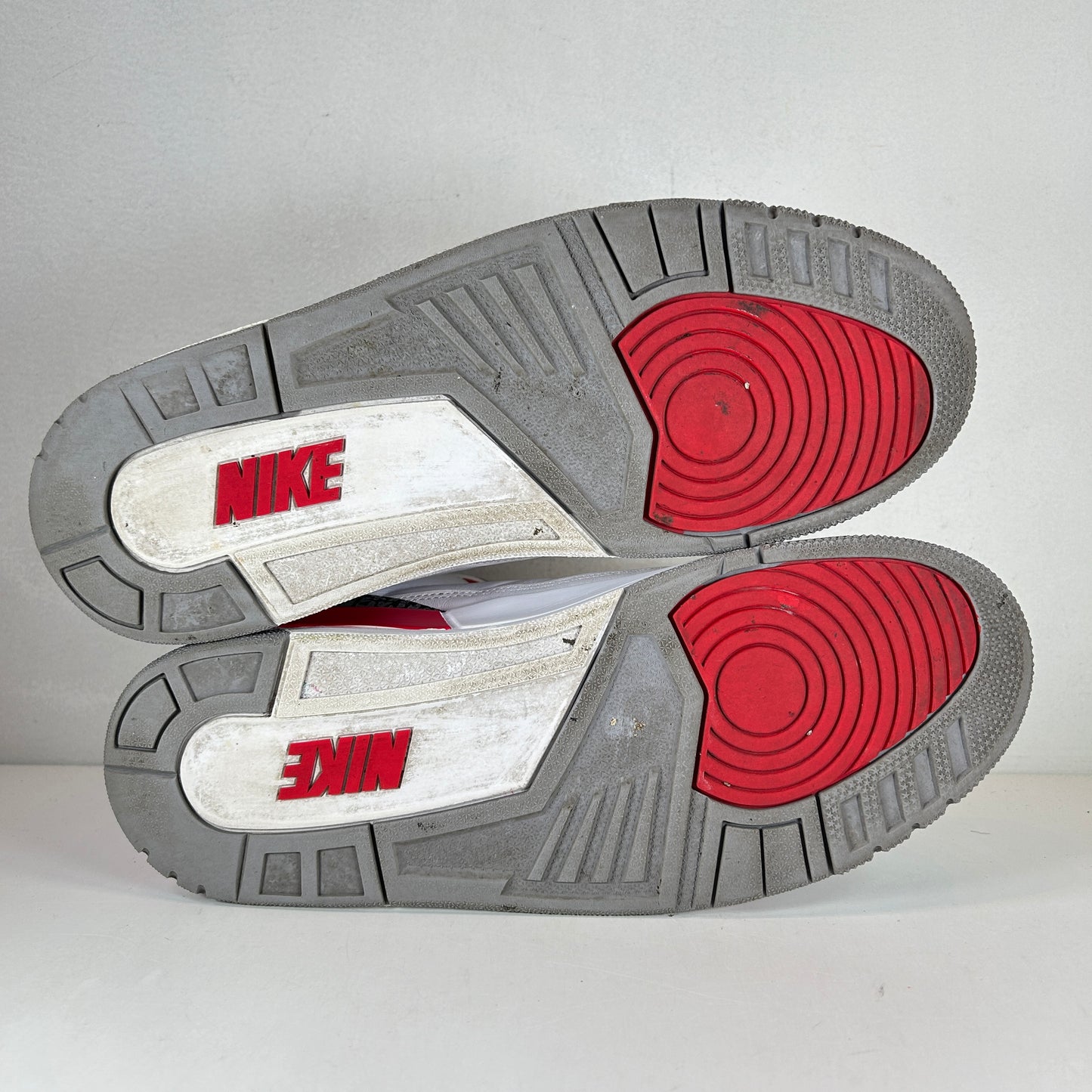 DN3707 160 Jordan 3 Retro Fire Red (2022) [USED] - 12 M (Used3)