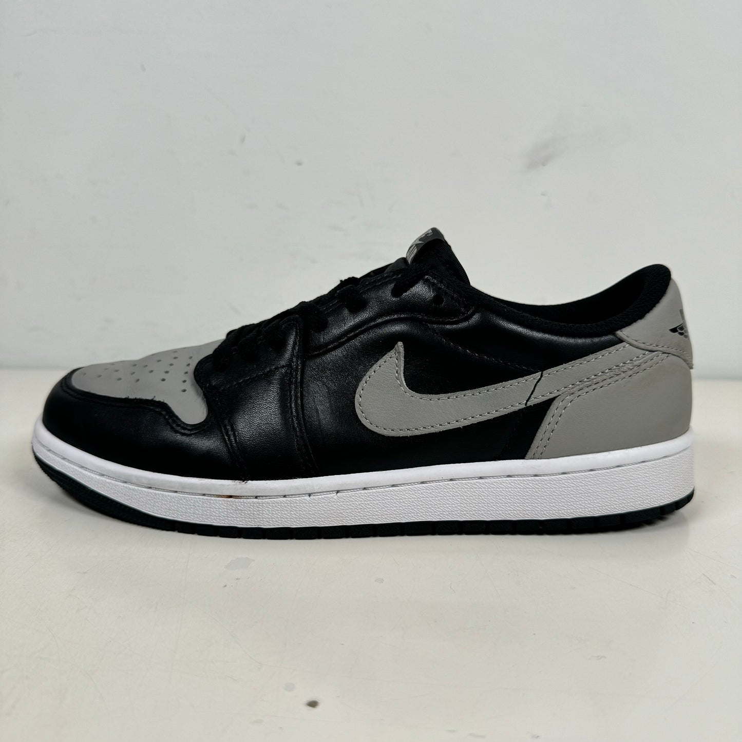 CZ0790 003 Jordan 1 Low OG Shadow (2024) [USED] - 9 M (Used)