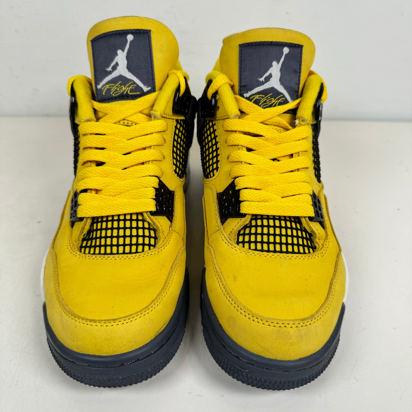CT8527 700 Jordan 4 Retro Lightning (2021) [USED] - 9 M (Used)