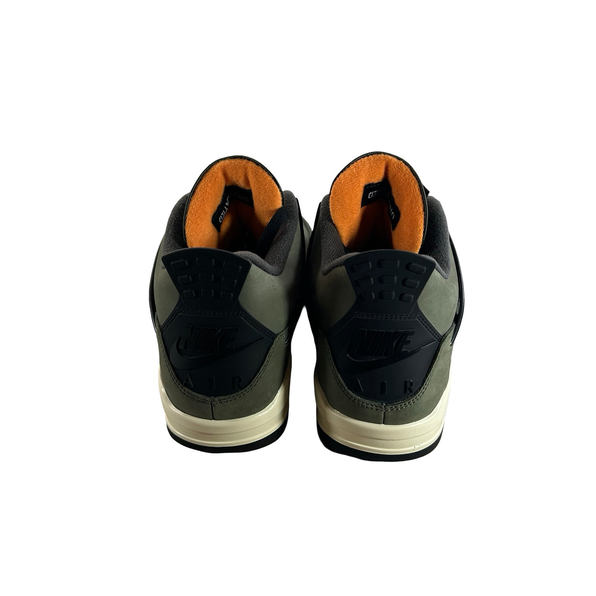 IB1519 200 Jordan 4 Retro OG SP Undefeated (2025) [USED] - 10.5 M (Used15)