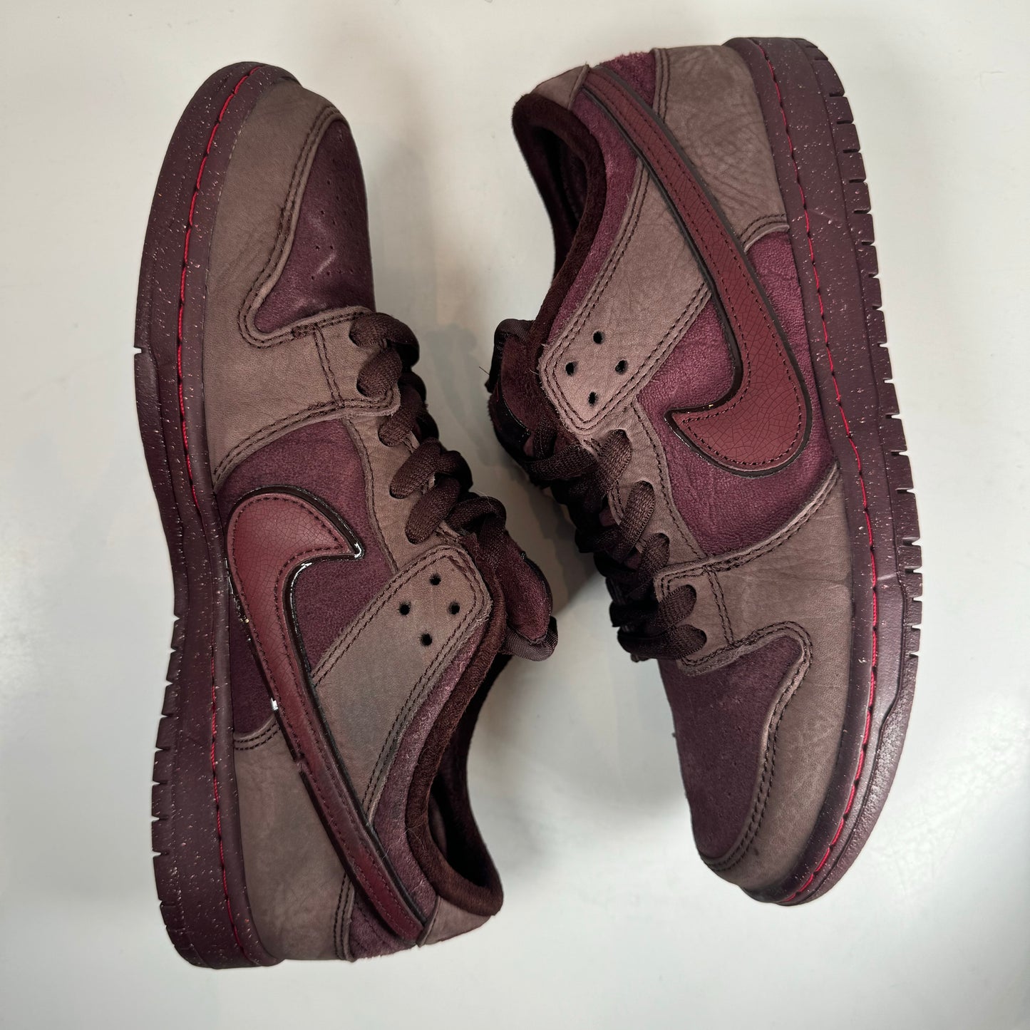 FN0619 600 Nike SB Dunk Low “City of Love” [USED] - 9.5 M (Used) (No Box)