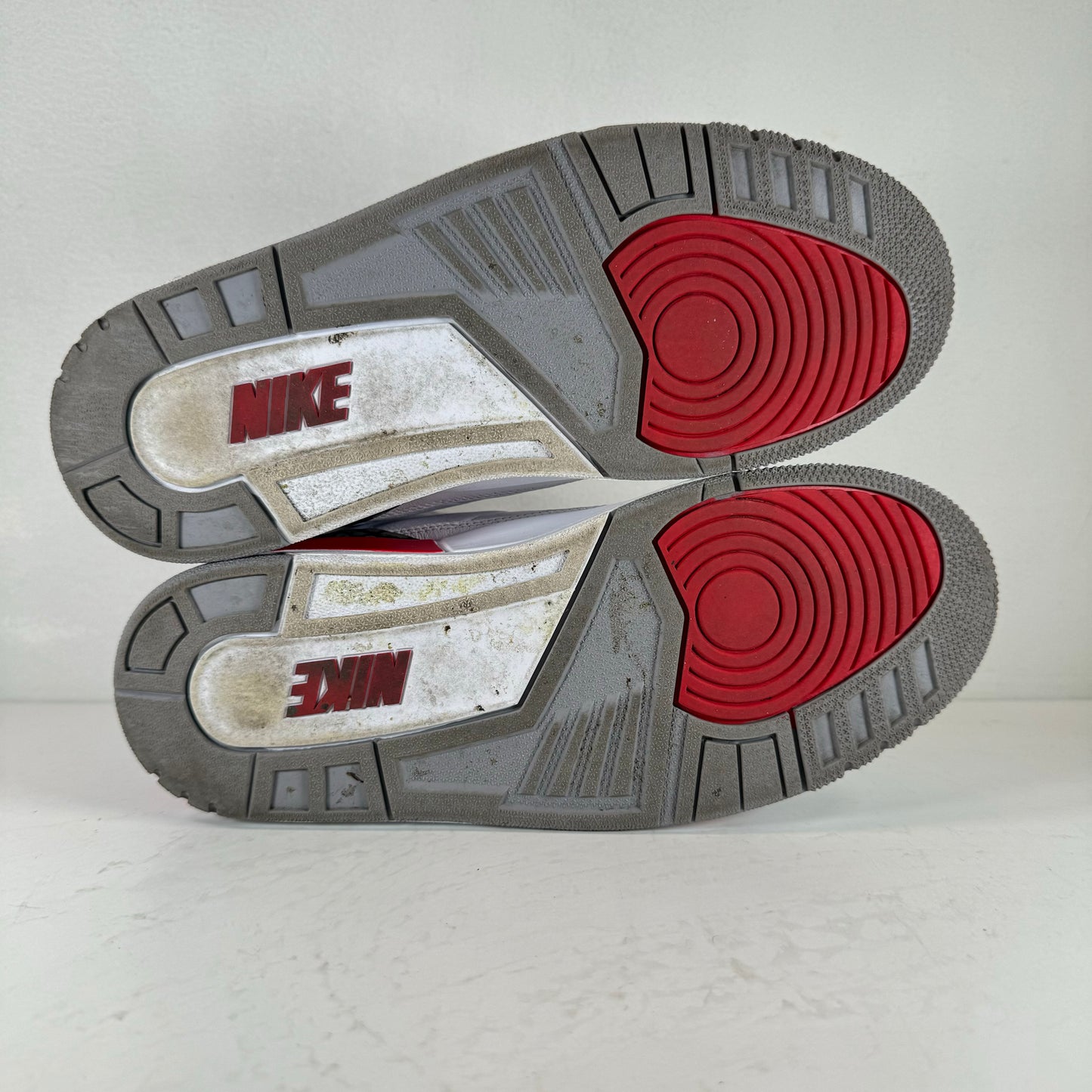 DN3707 160 Jordan 3 Retro Fire Red (2022) [USED] - 8 M (Used3)