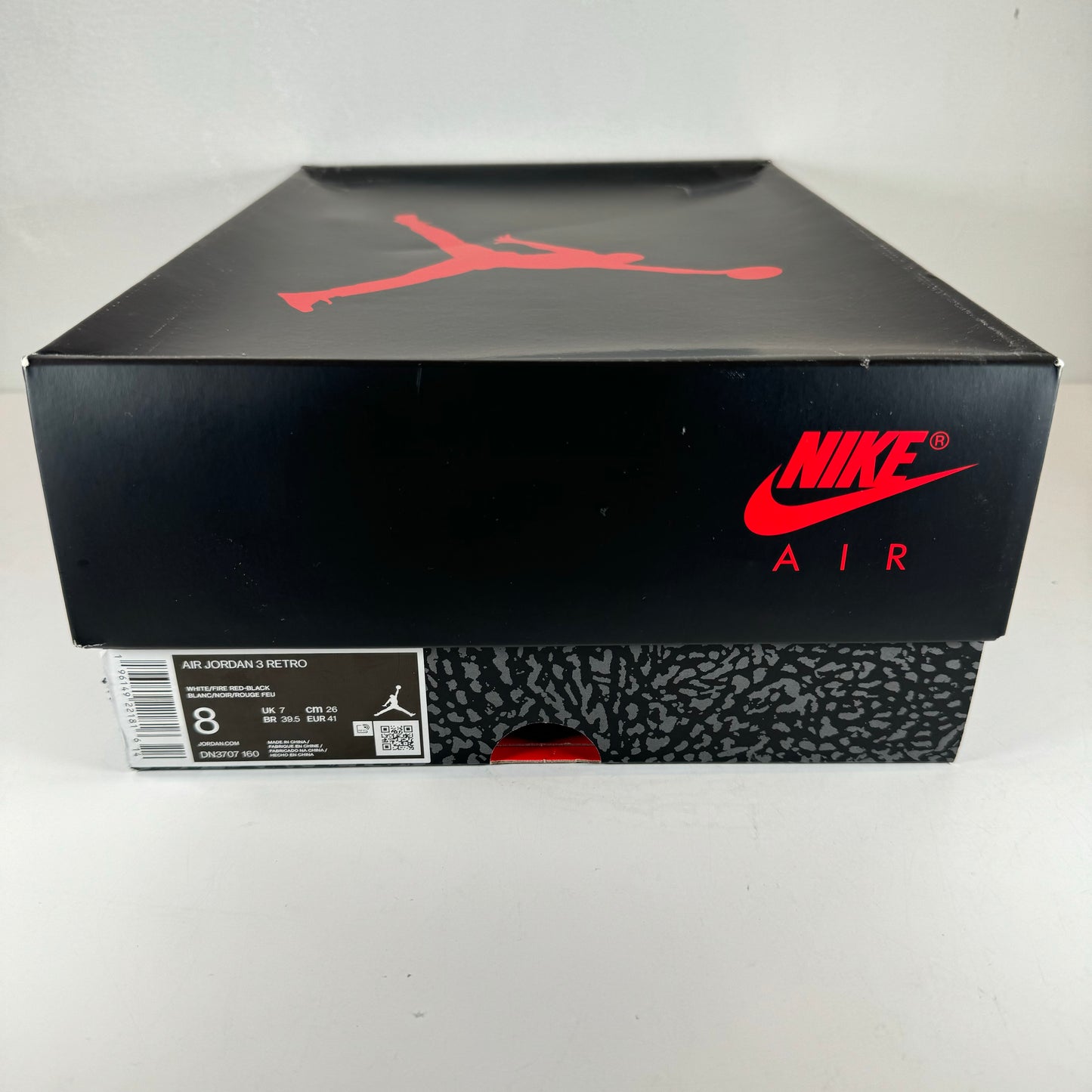DN3707 160 Jordan 3 Retro Fire Red (2022) [USED] - 8 M (Used3)
