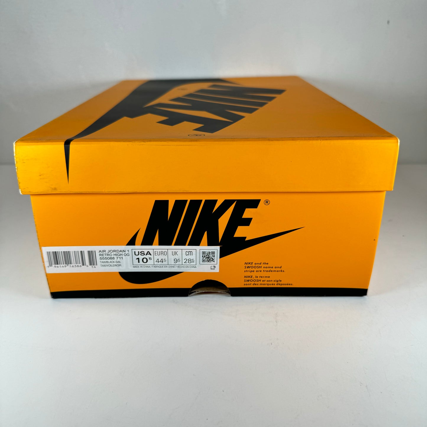 555088 711 Jordan 1 Retro High OG Yellow Toe [USED] - 10.5 M (Used)