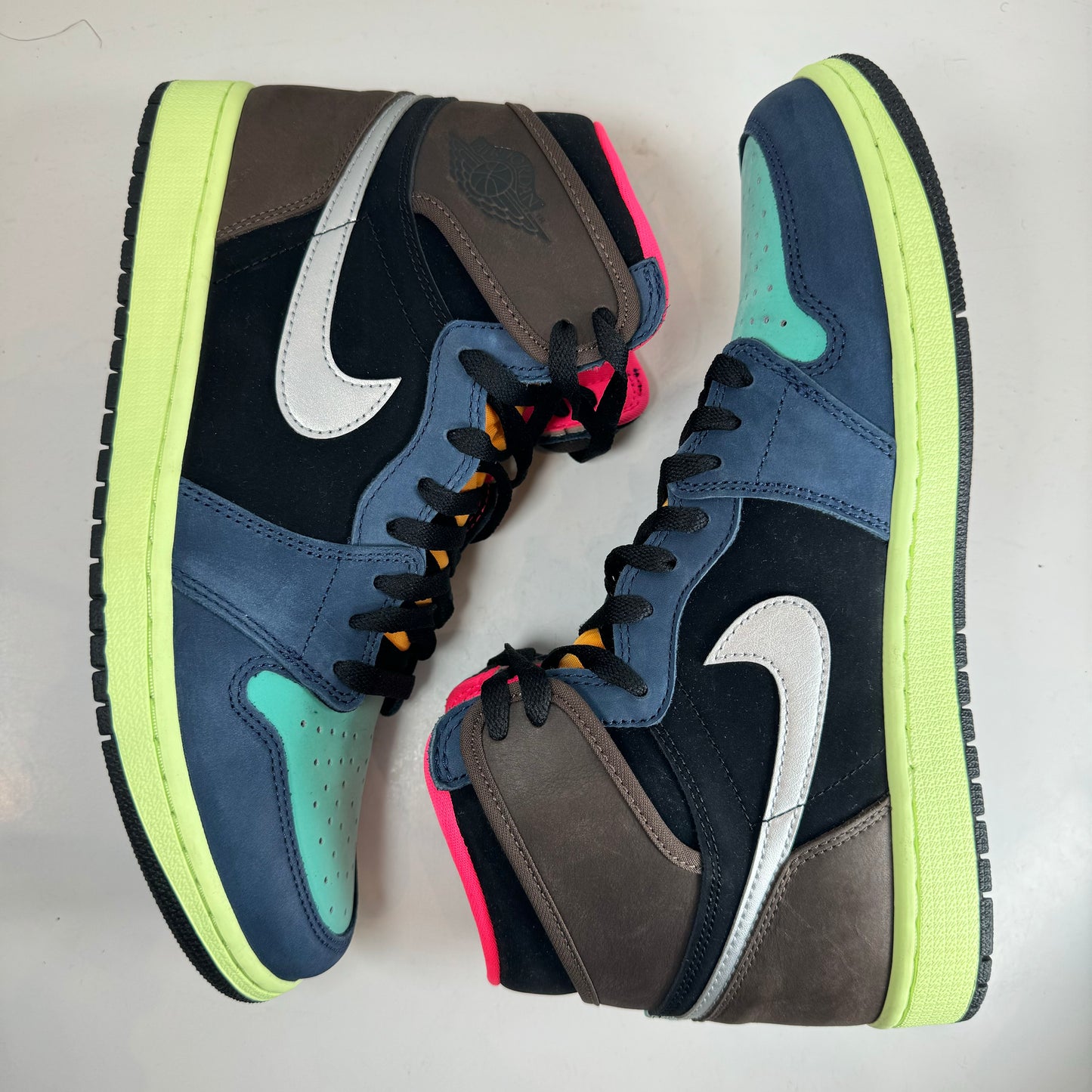 555088 201 Jordan 1 Tokyo Bio Hack [USED] - 11 M (Used)