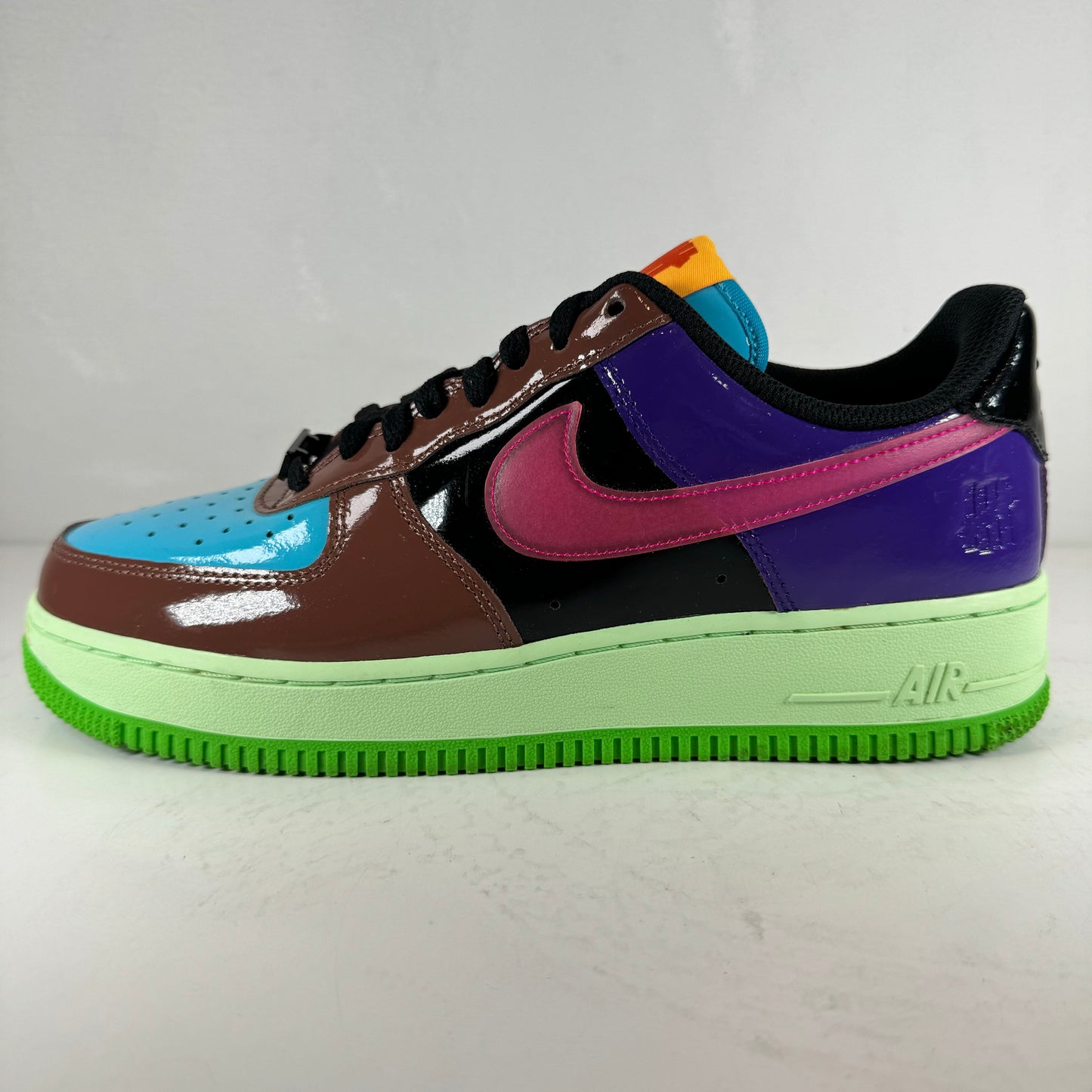 DV5255 200 Nike Air Force 1 Low SP Undefeated Multi Rosa