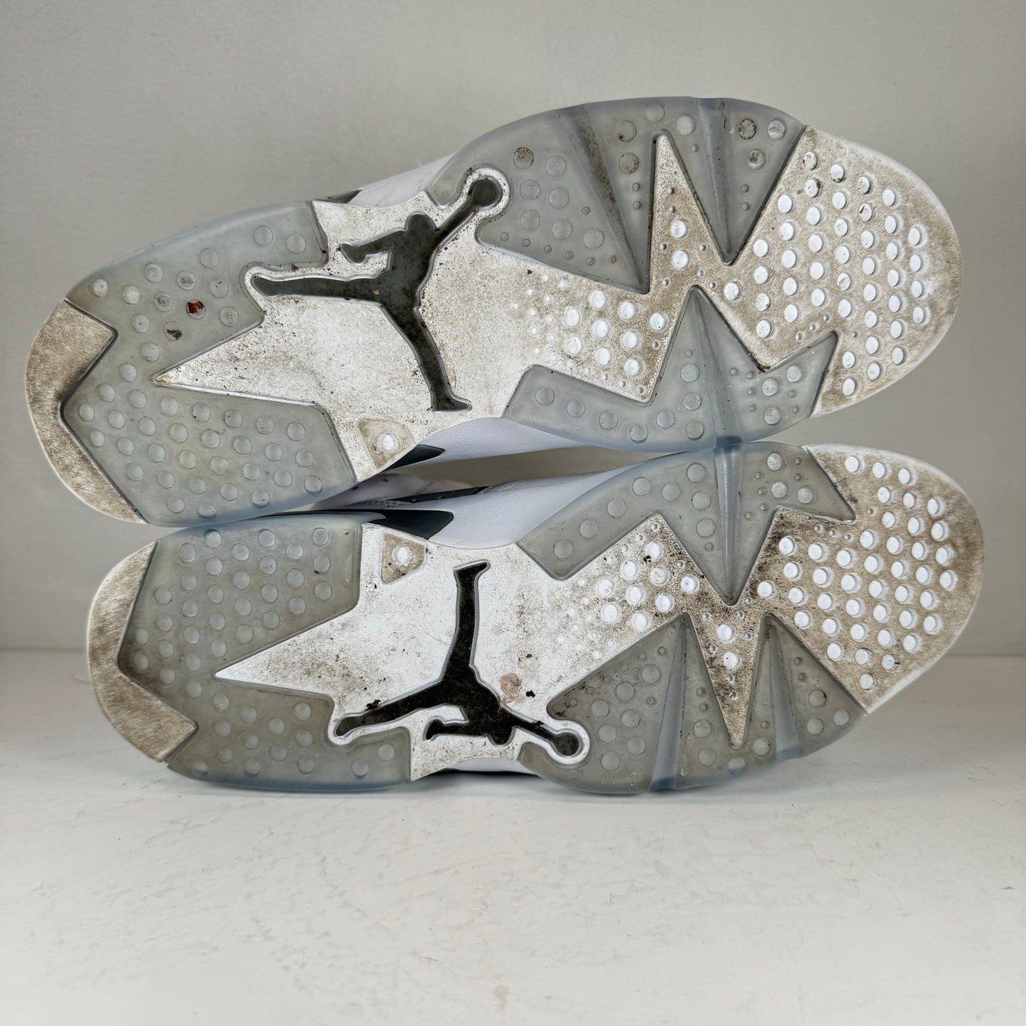CT8529 100 Jordan 6 Retro Cool Grey [USED] - 11 M (Used)