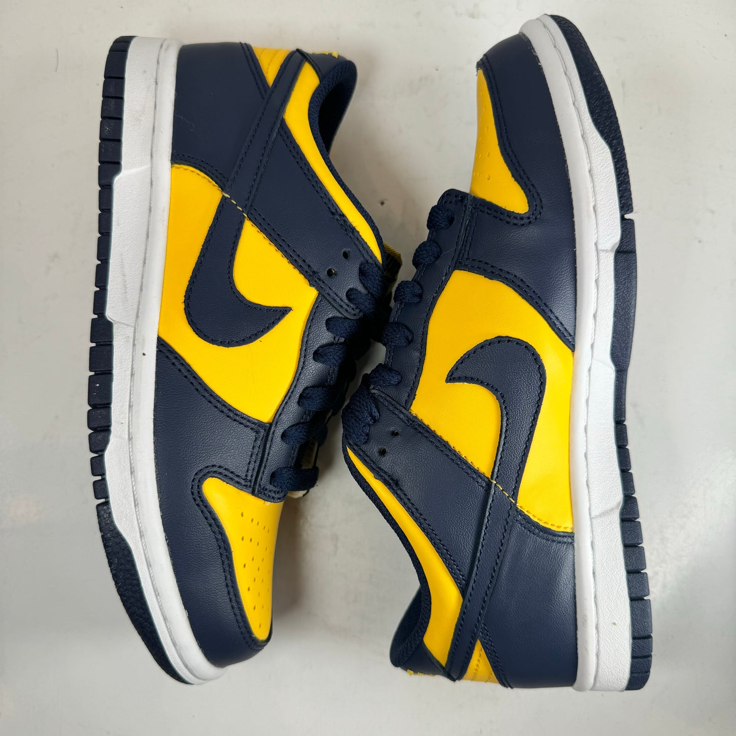 CW1590 700 Nike Dunk Low Michigan (2021) (GS) - 4 Y (Used)