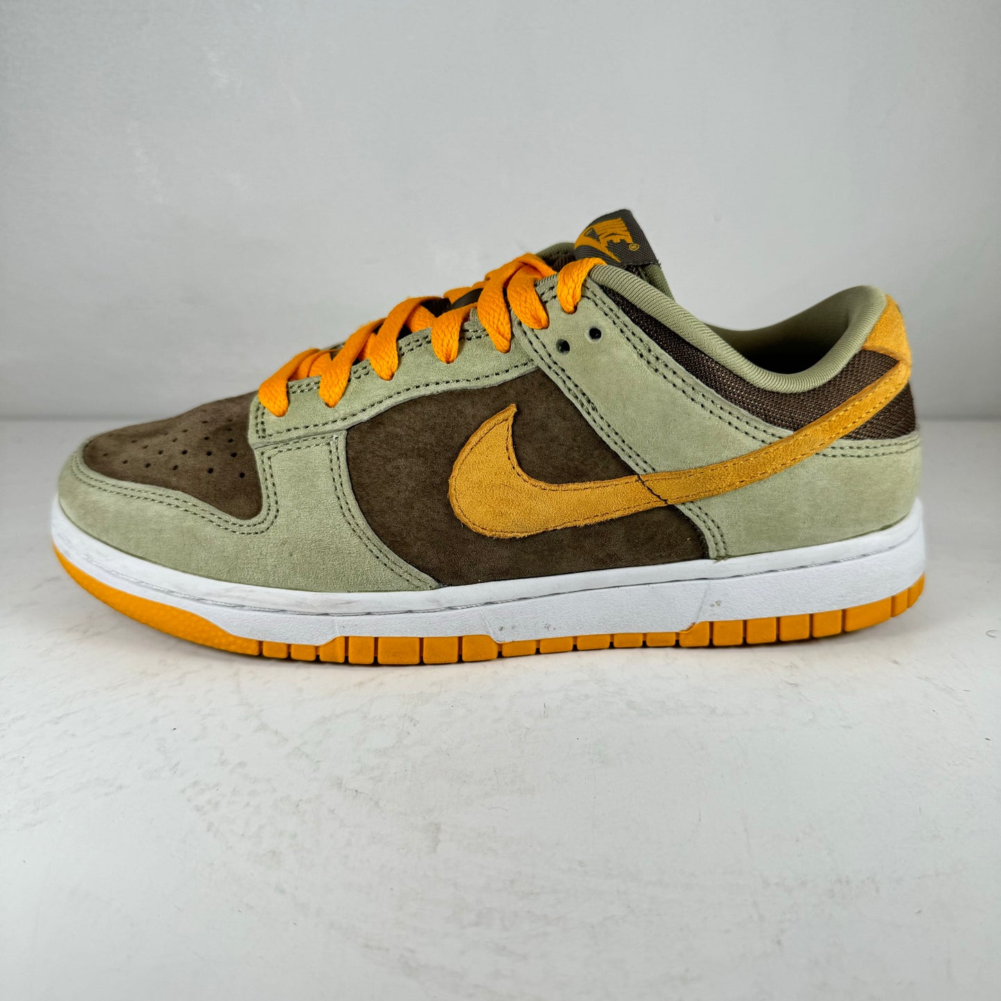 DH5360 300 Nike Dunk Low Dusty Olive (2021/2023) [USED] - 6.5 M (Used) (Replace Box)
