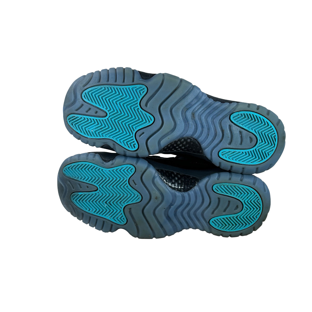 378038 047 Jordan 11 Retro Gamma Blue (2025) (GS) [USED] - 7 Y (Used3)