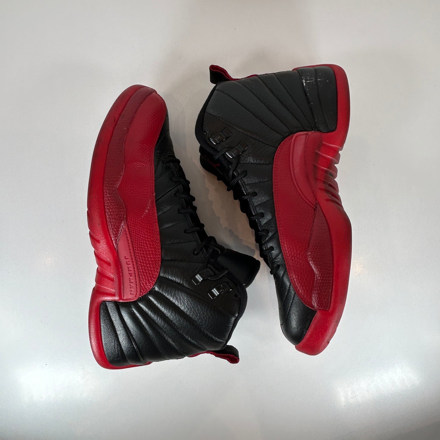 130690 002 Jordan 12 Retro Flu Game (2016) [USED] - 8 M (Used) (No Box)