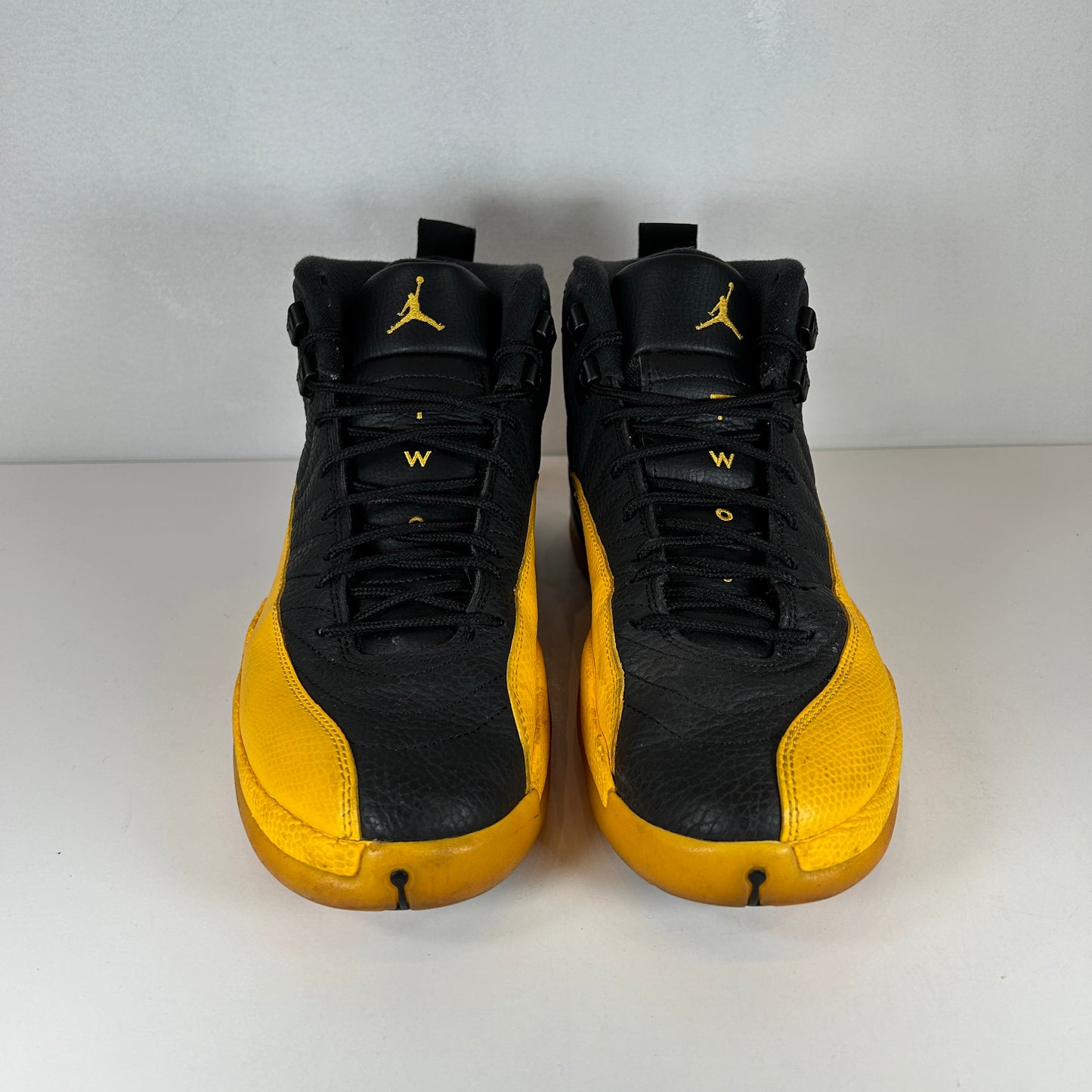 130690 070 Jordan 12 Black University Gold [USED] - 9 M (Used) (No Box) (Missing Insoles)