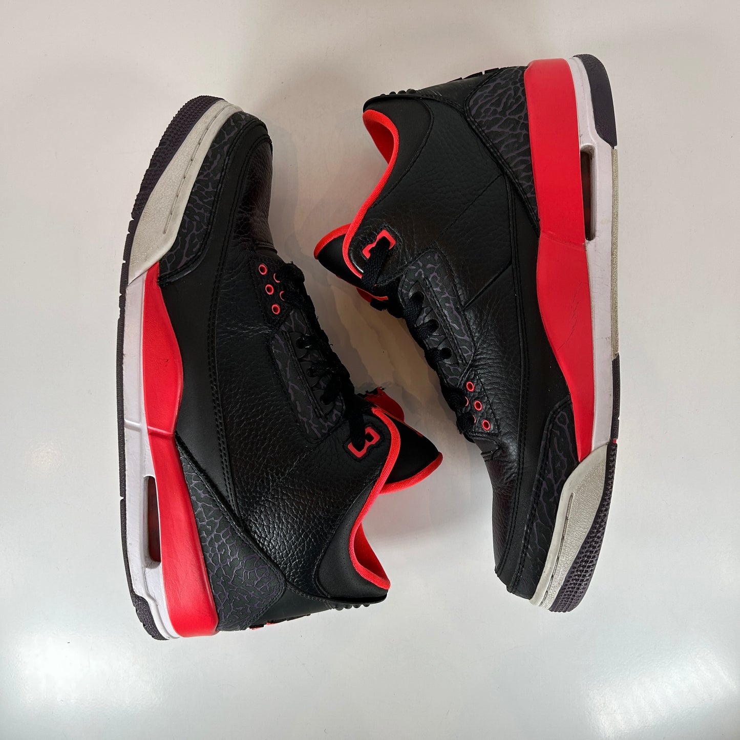 136064 005 Jordan 3 Retro Crimson [USED] - 12 M (Used) (No Box)