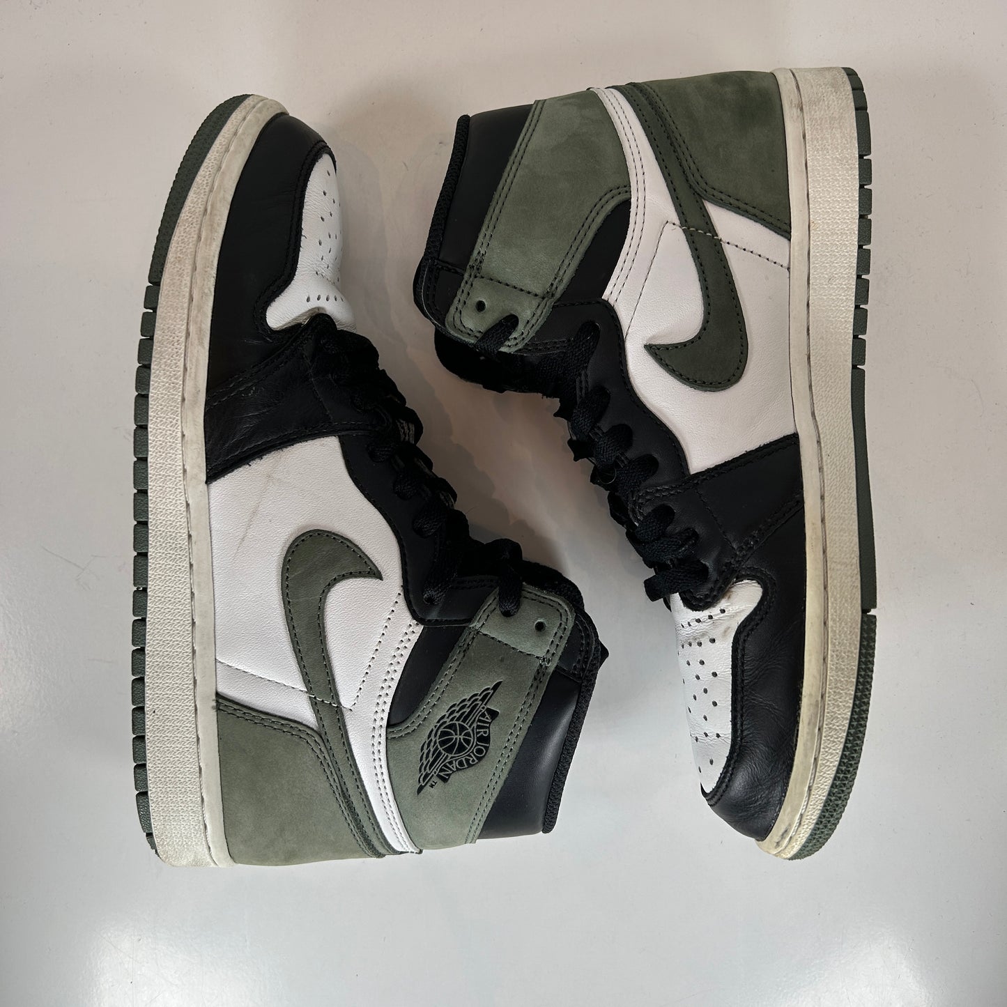 555088 135 Jordan 1 Arcilla Verde