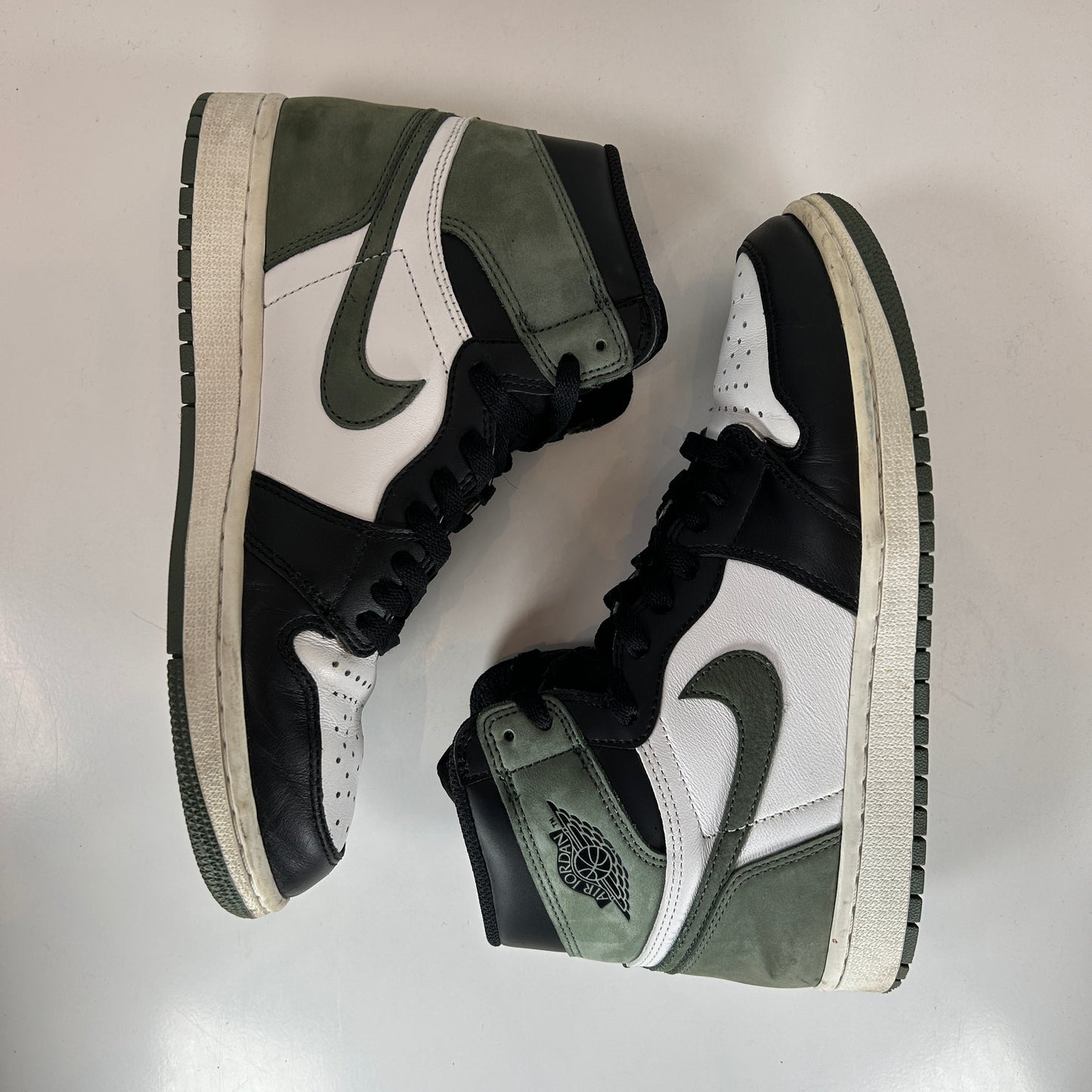 555088 135 Jordan 1 Arcilla Verde