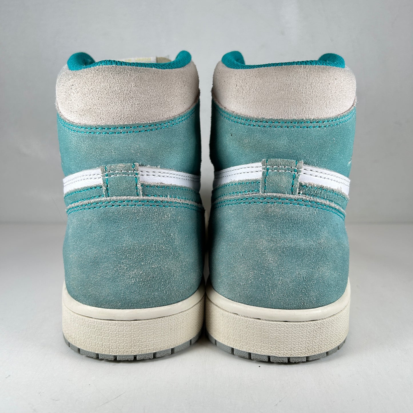 555088 311 Jordan 1 Retro High Turbo Green [USED] - 10 M (Used) (No Box)