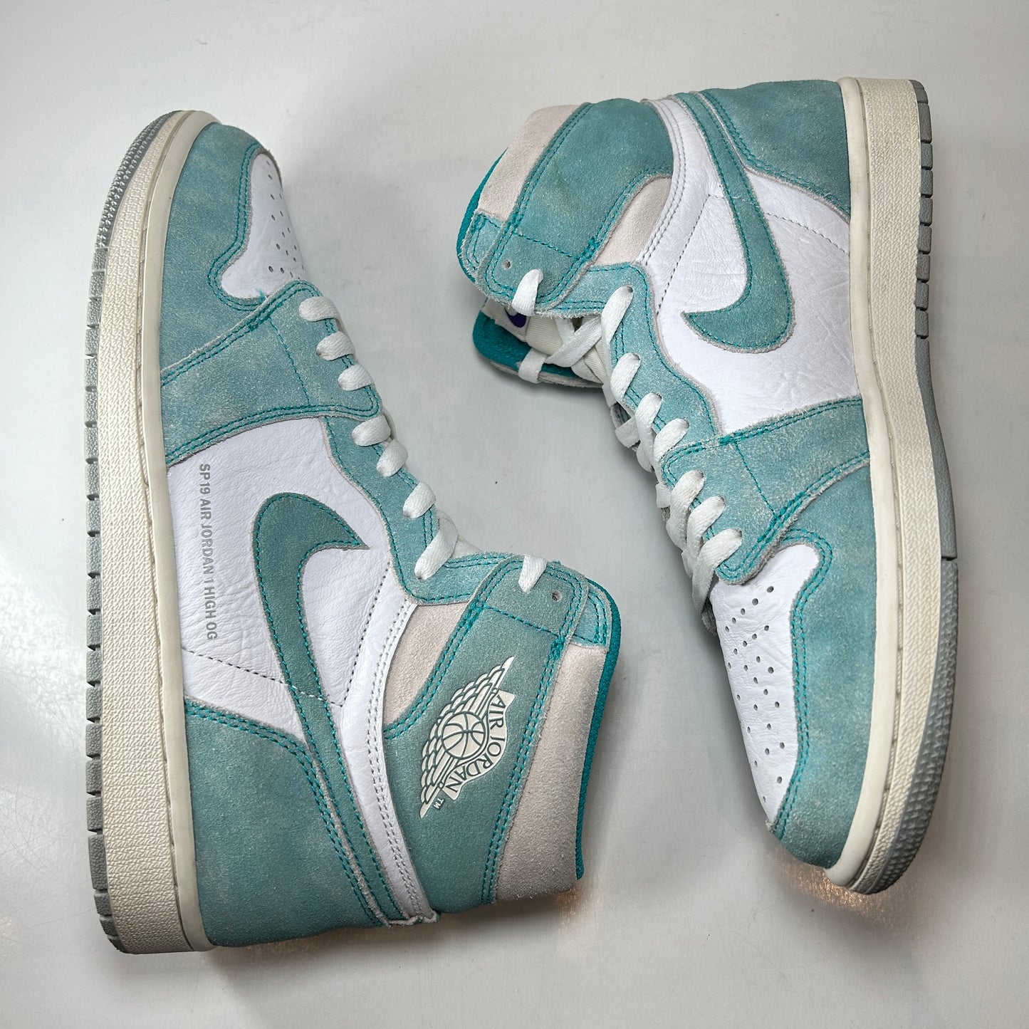 555088 311 Jordan 1 Retro High Turbo Green [USED] - 10 M (Used) (No Box)