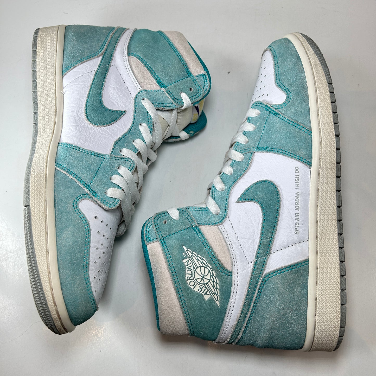 555088 311 Jordan 1 Retro High Turbo Green [USED] - 10 M (Used) (No Box)