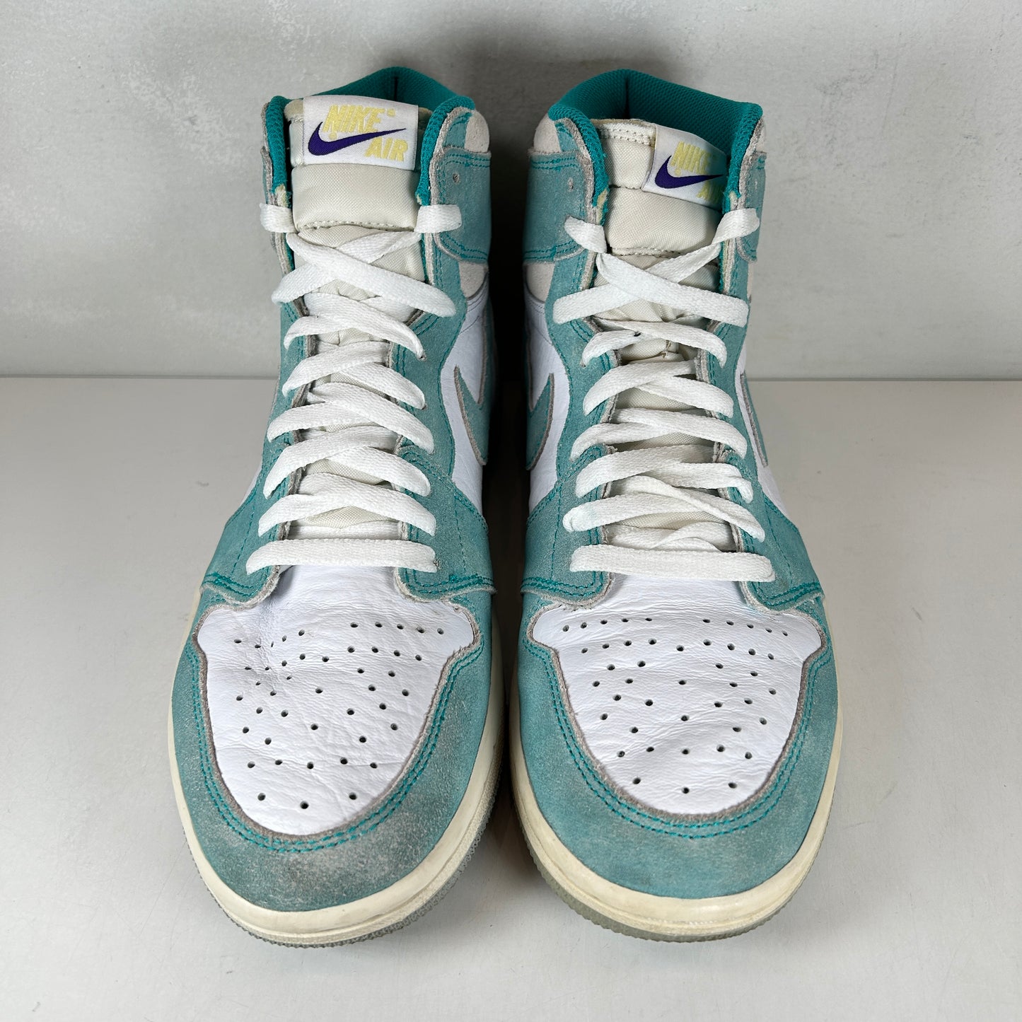 555088 311 Jordan 1 Retro High Turbo Green [USED] - 10 M (Used) (Replace Box)