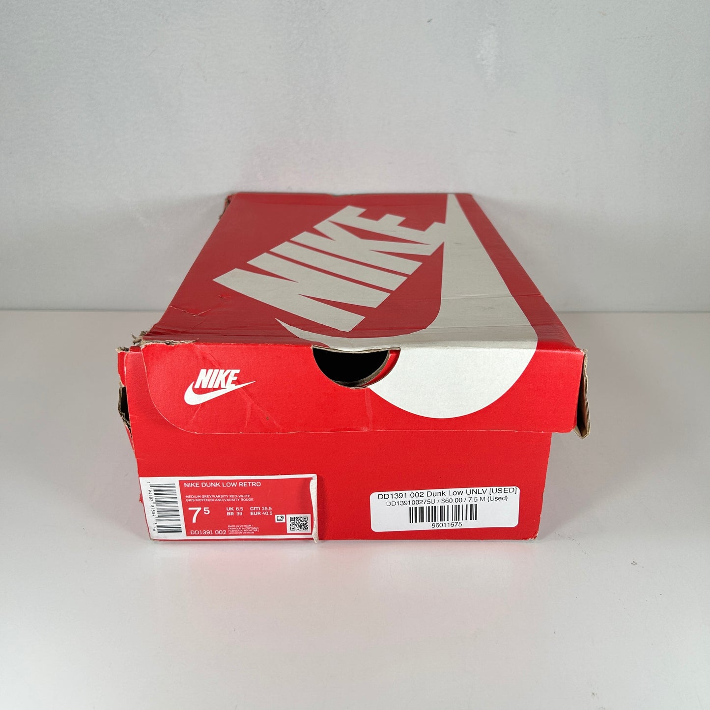 DD1391 002 Dunk Low UNLV [USED] - 7.5 M (Used)