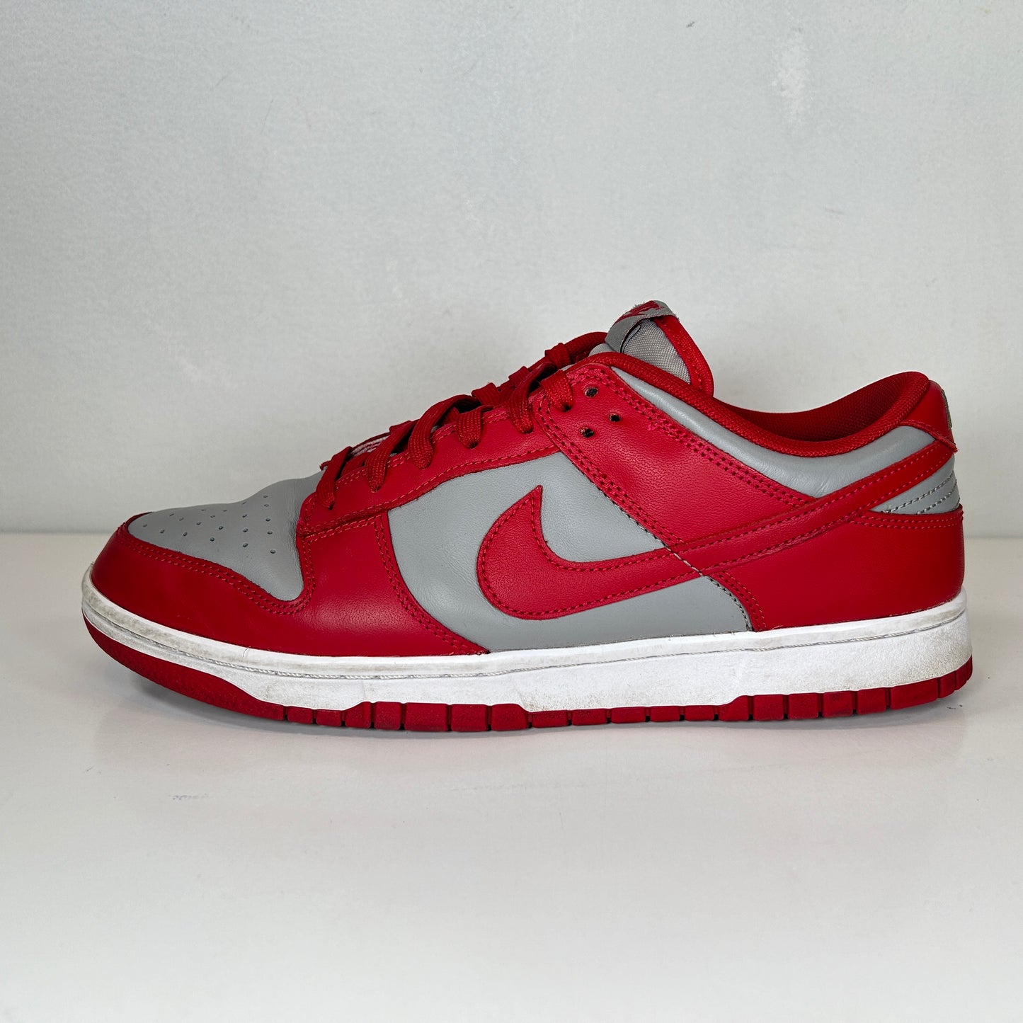 DD1391 002 Dunk Low UNLV [USED] - 9.5 M (Used)