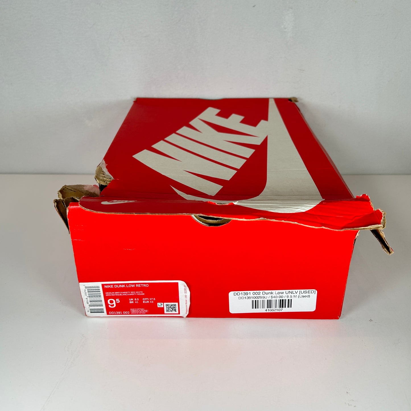 DD1391 002 Dunk Low UNLV [USED] - 9.5 M (Used)