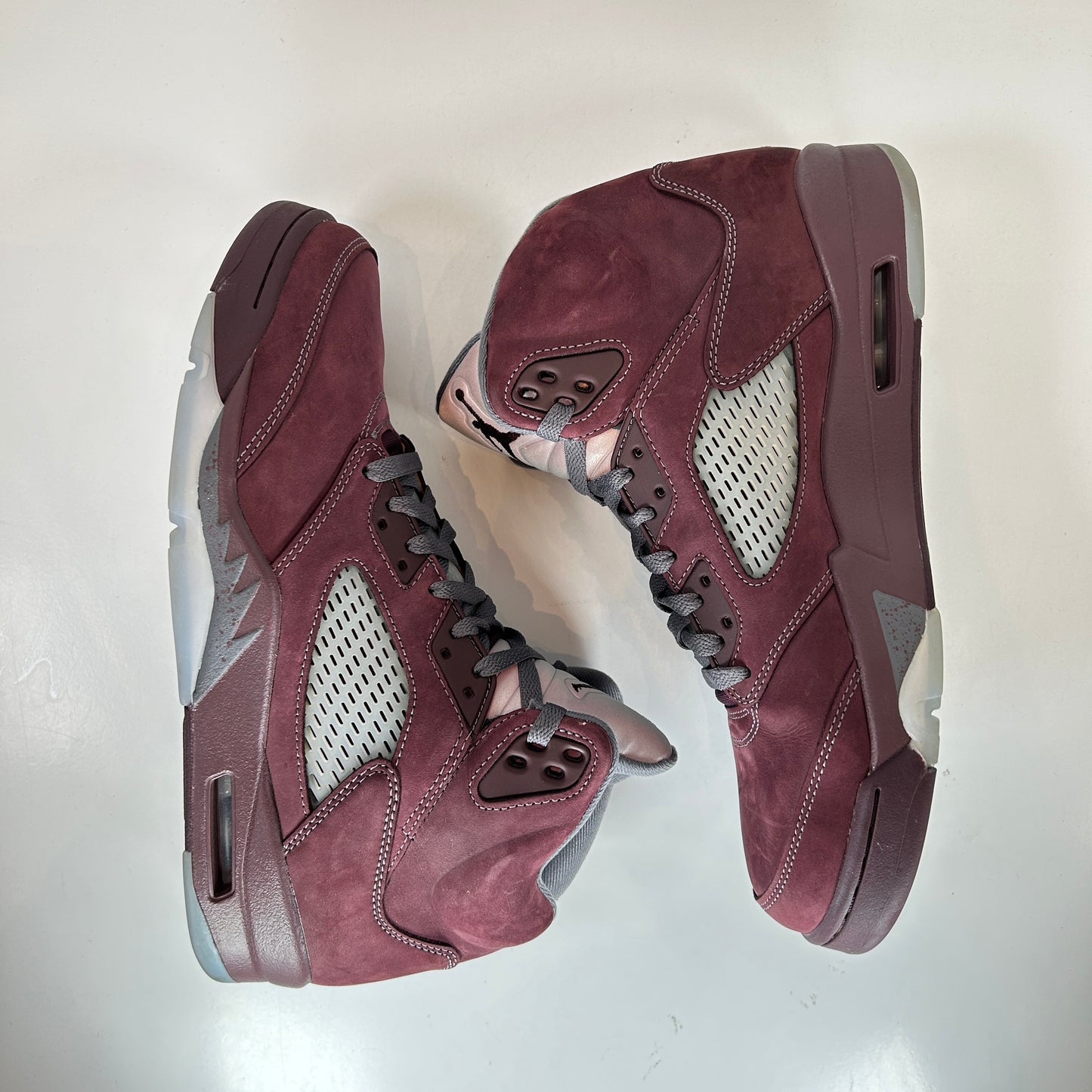 DZ4131 600 Jordan 5 Retro Burgundy [USED] - 11 M (Used)