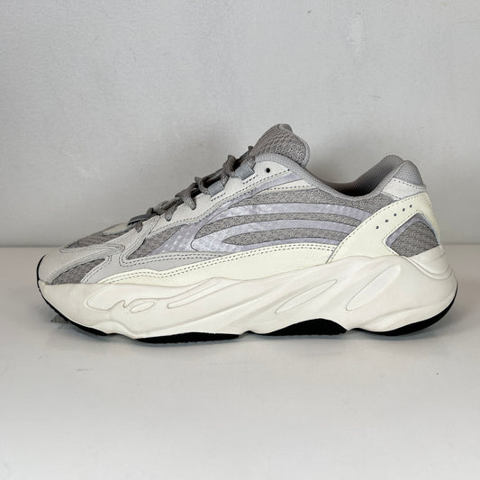 EF2829 Yeezy 700 Estático