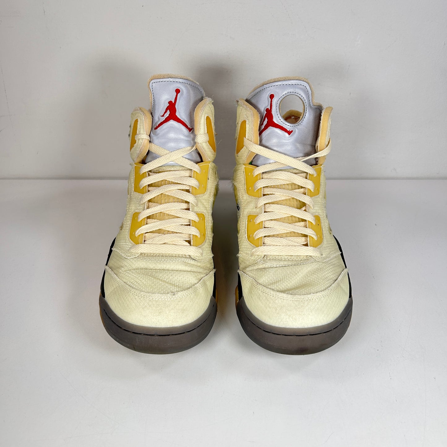 DH8565 100 Jordan 5 Off-White Sail [USED] - 13 M (Used)