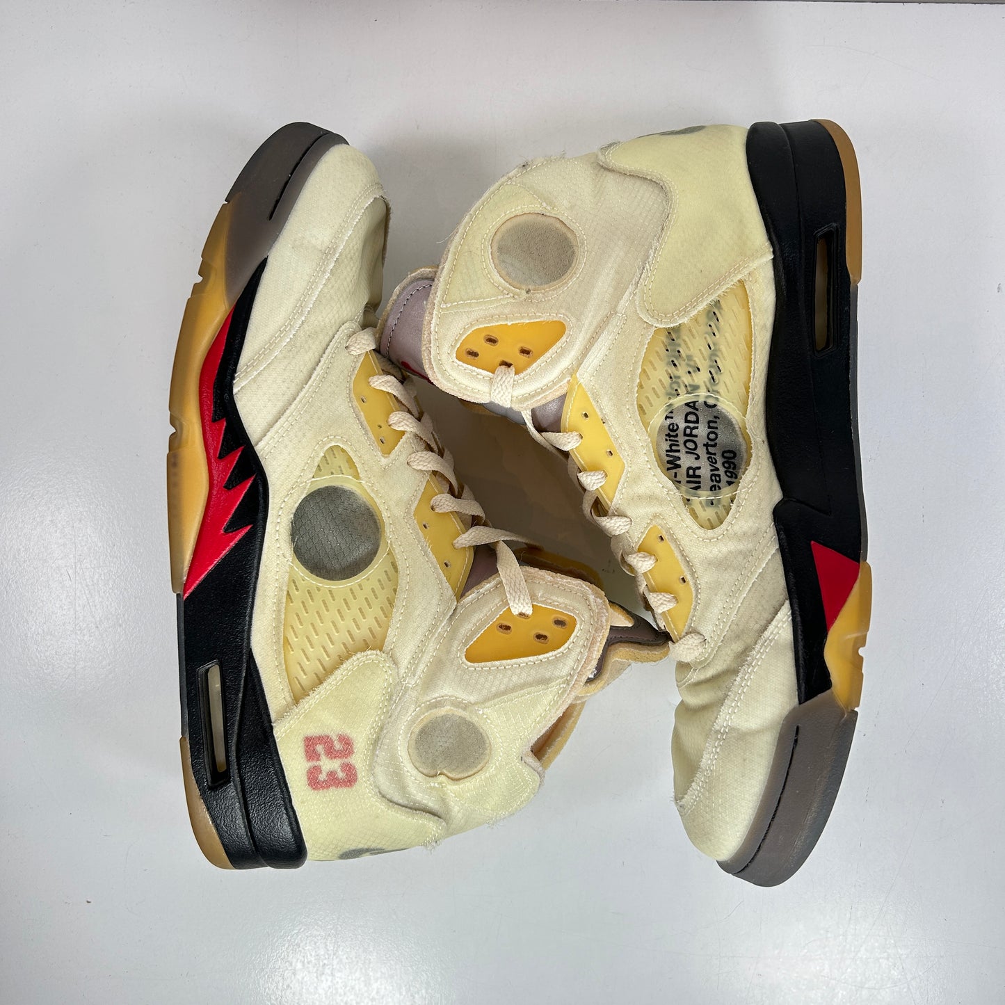 DH8565 100 Jordan 5 Off-White Sail [USED] - 13 M (Used)