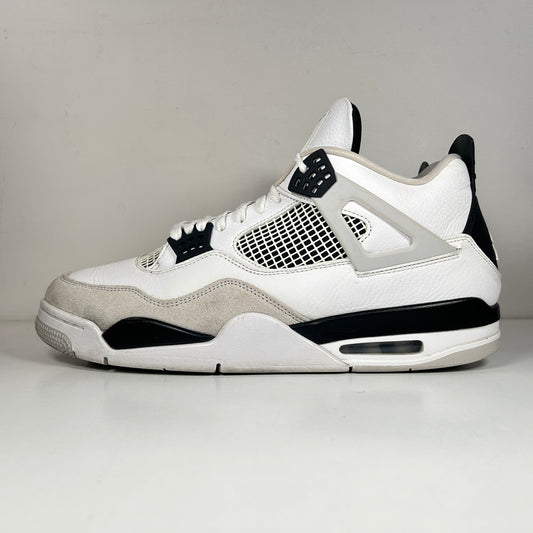 DH6927 111 Jordan 4 Retro Military Black [USED] - 14 M (Used)