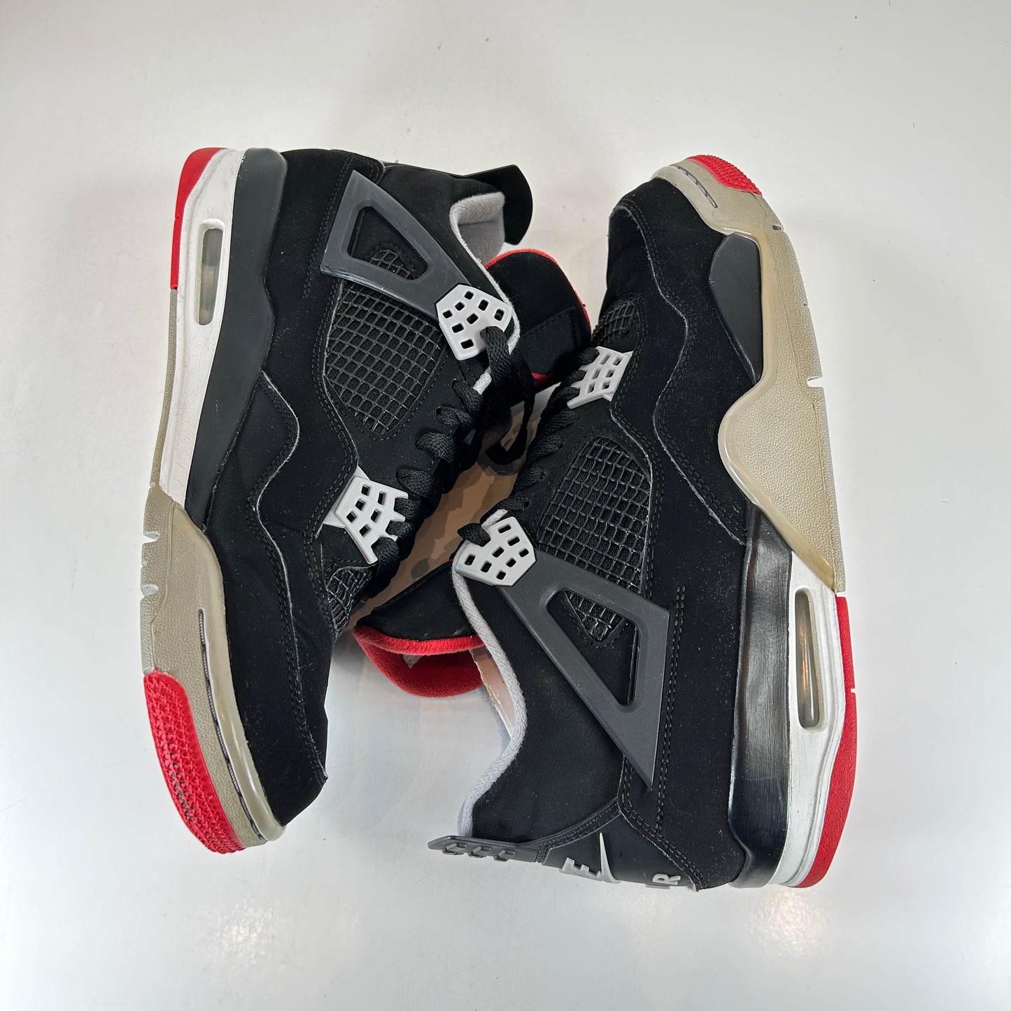 308497 060 Jordan 4 Bred (2019) [USED] - 9 M (Used3)