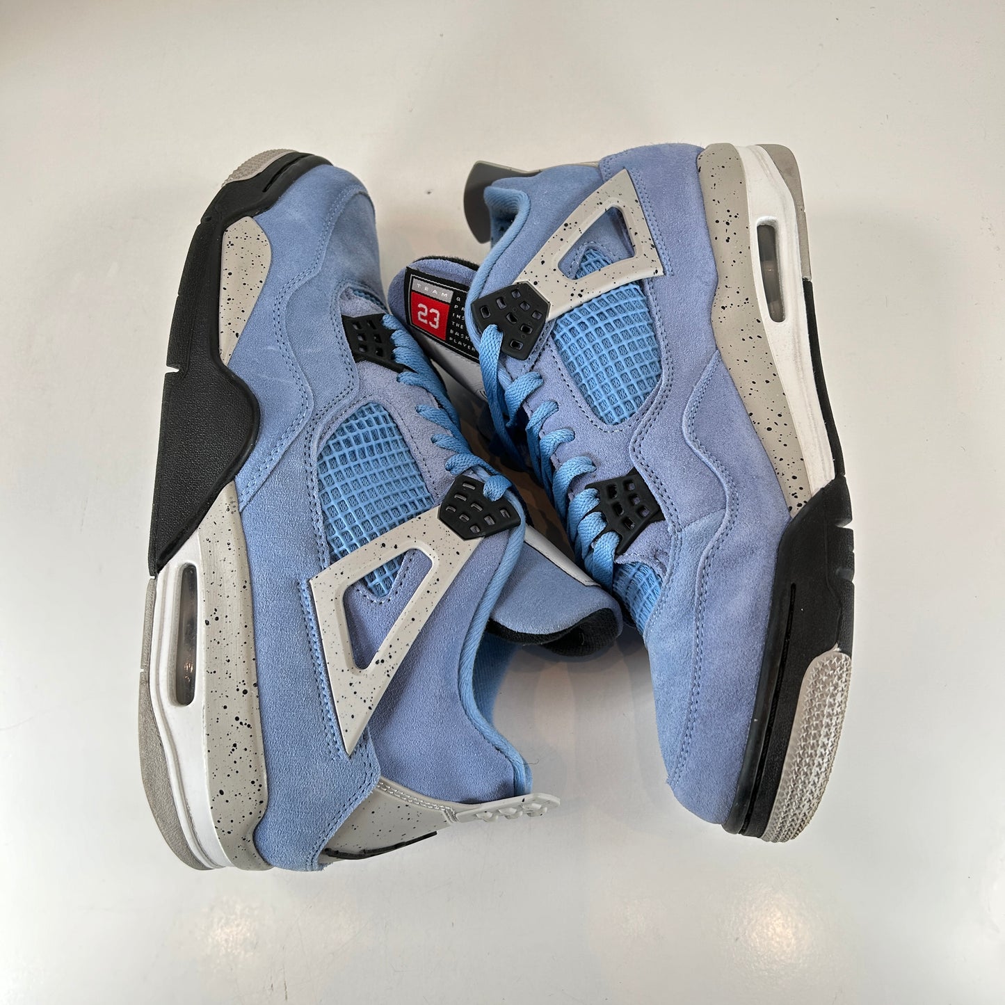 CT8527 400 Jordan 4 University Blue [USED] - 10.5 M (Used)