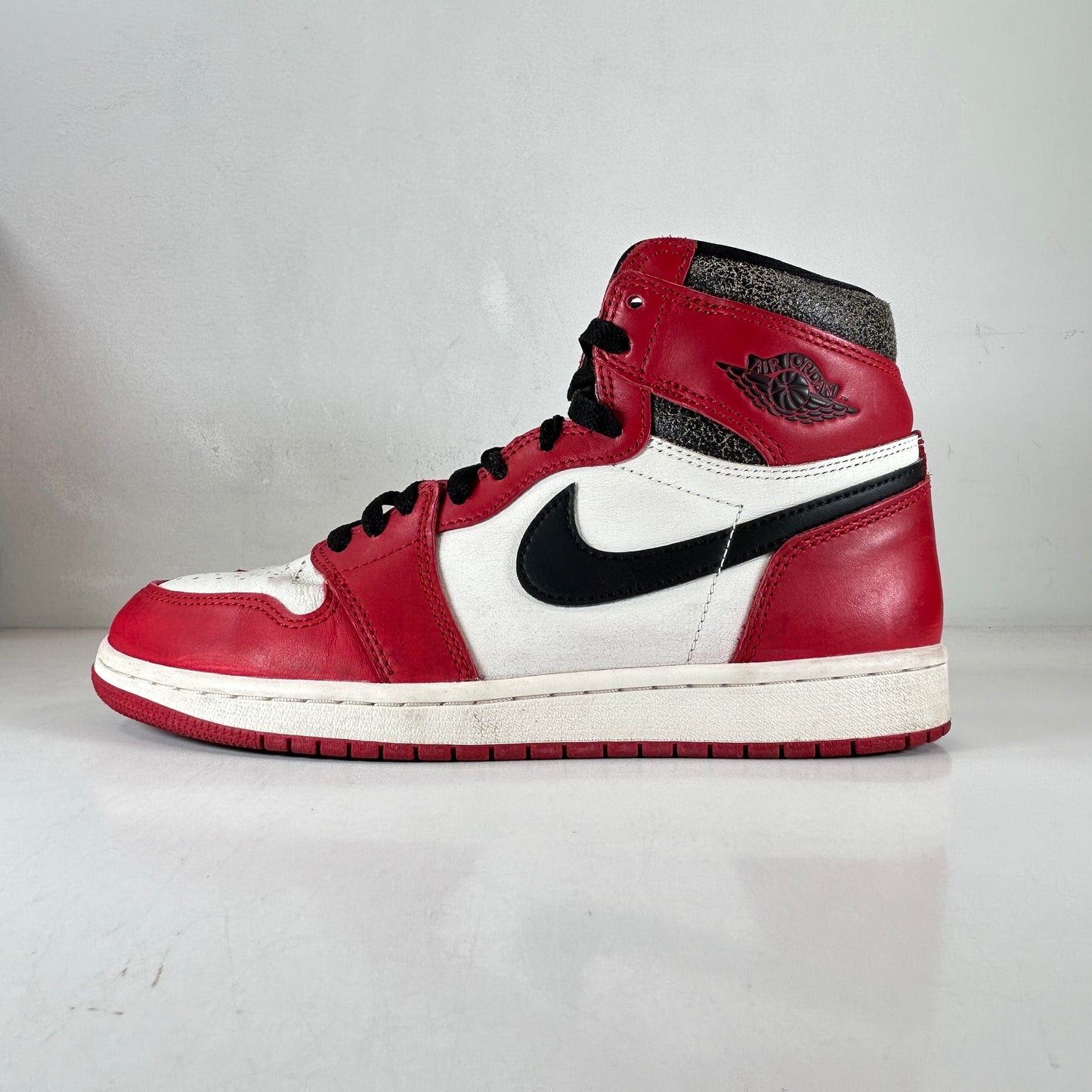 DZ5485 612 Jordan 1 Retro High OG Chicago Lost And Found [USED] - 8 M (Used4)