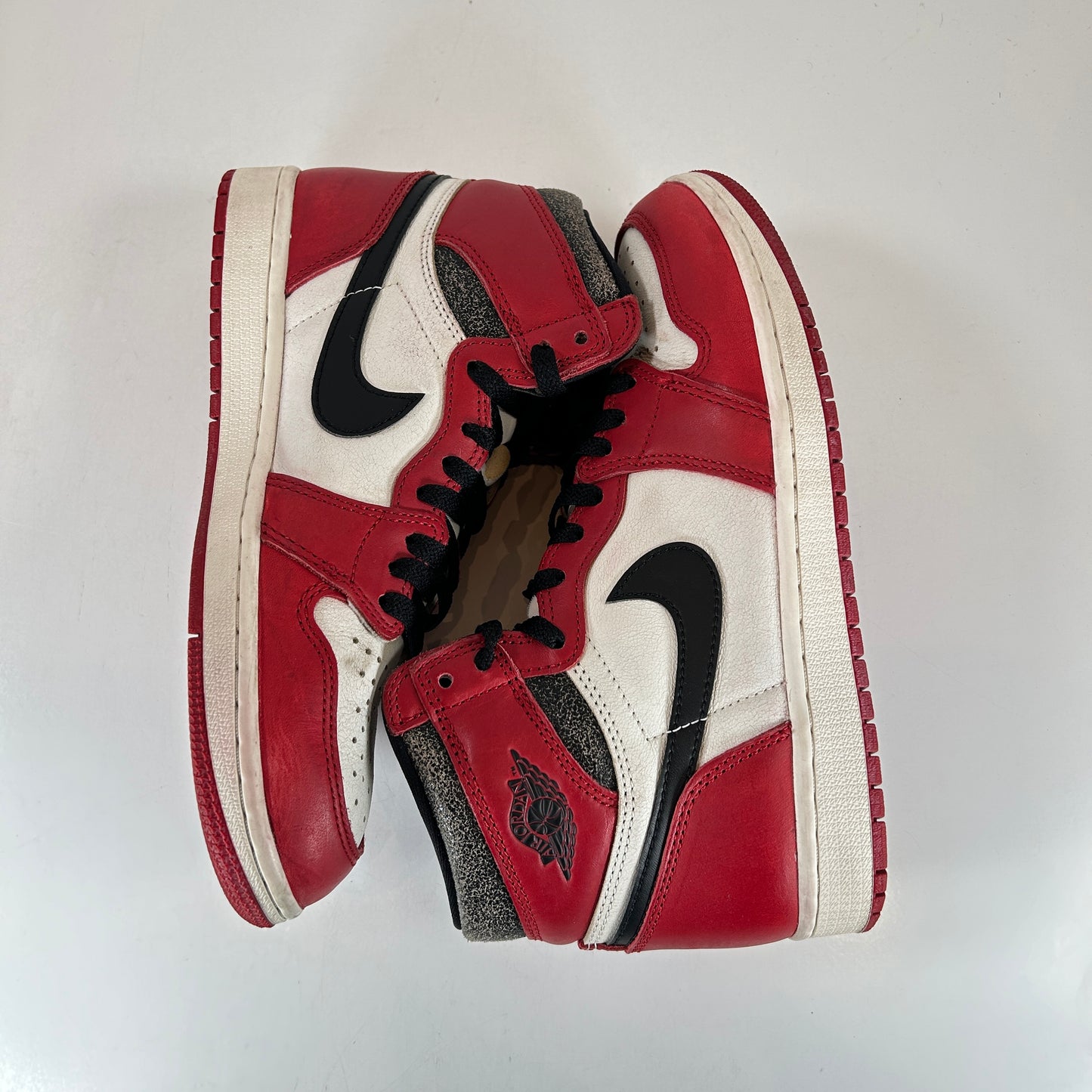 DZ5485 612 Jordan 1 Retro High OG Chicago Lost And Found [USED] - 8 M (Used4)