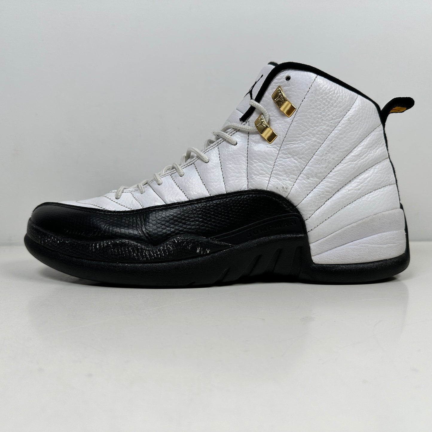 130690 125 Air Jordan Retro 12 Taxi (2013) [USED] - 12 M (Used)