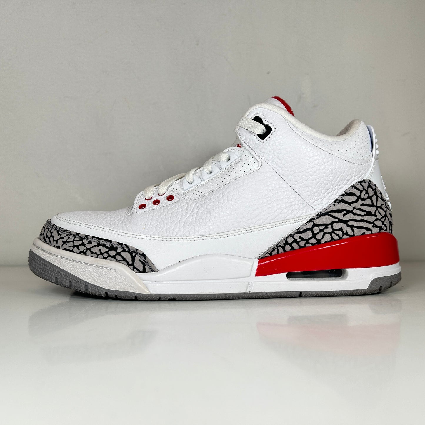 136064 116 Jordan 3 Retro Hall of Fame [USED] - 8.5 M (Used)