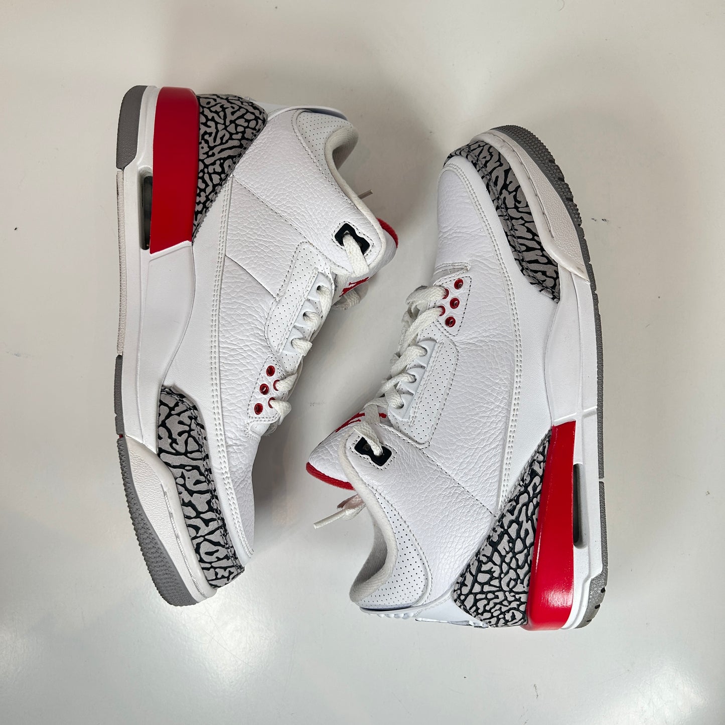 136064 116 Jordan 3 Retro Hall of Fame [USED] - 8.5 M (Used)