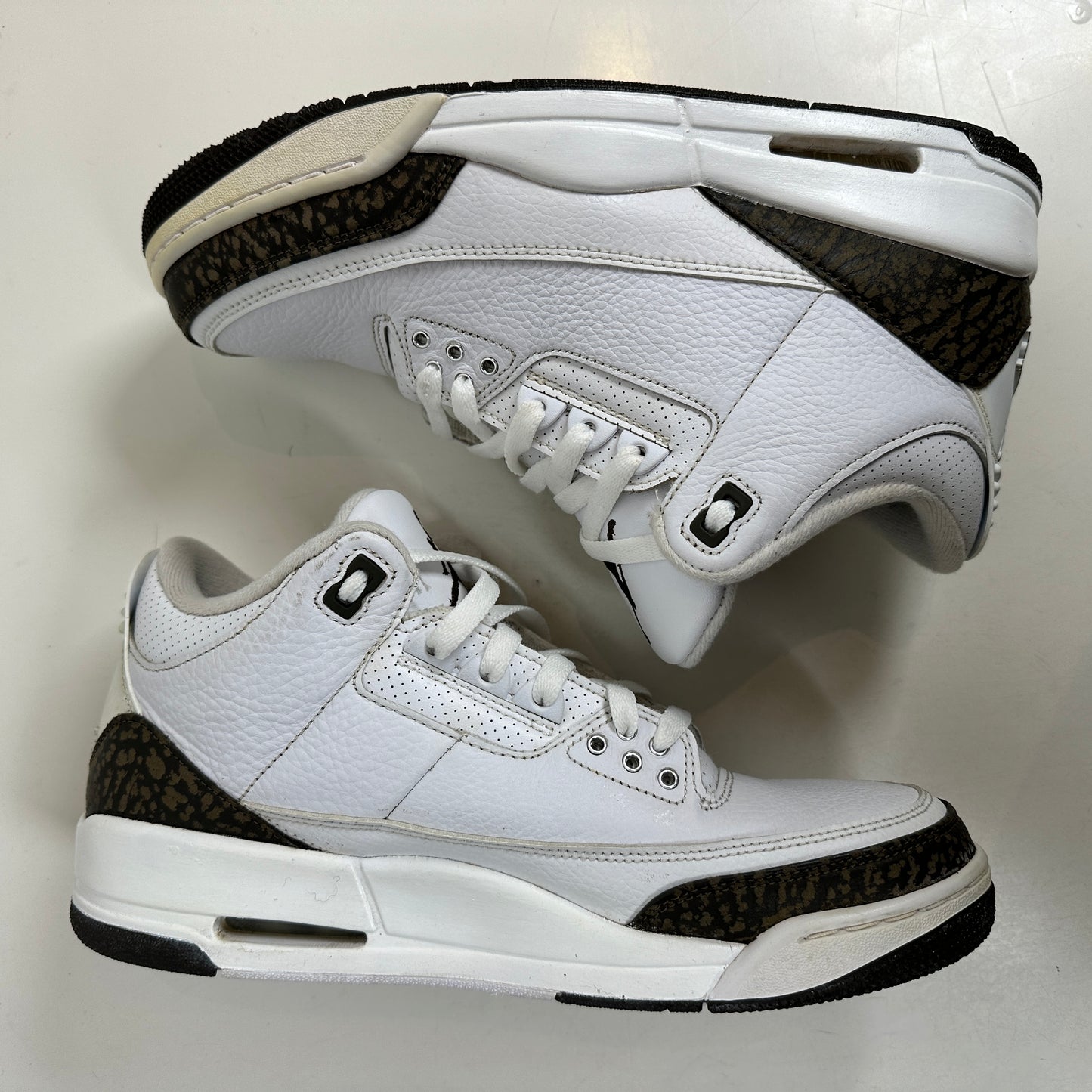 136064 122 Jordan 3 Mocha [USED] - 10 M (Used)