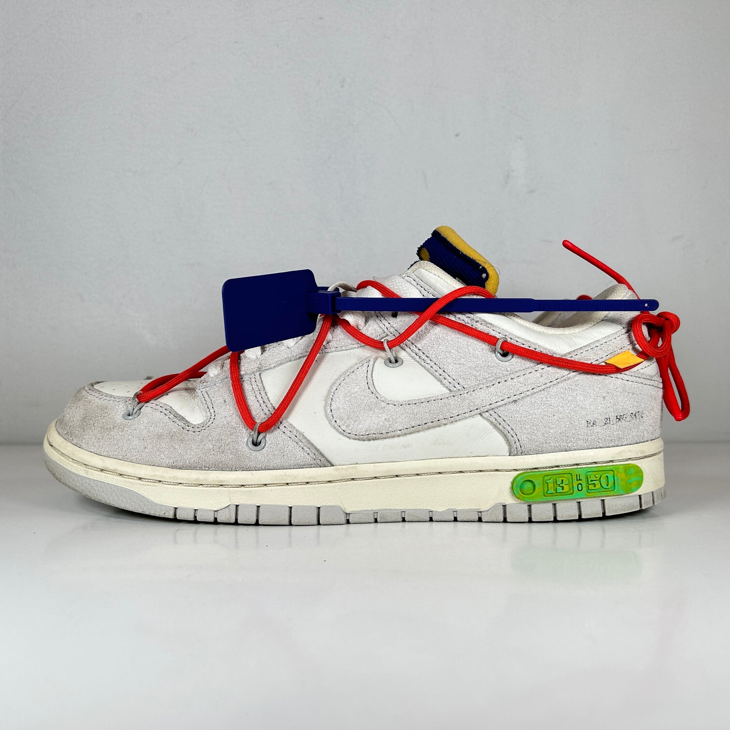 DJ0950 110 Nike Dunk Low Off-White Lot 13 - 11 M (Used)